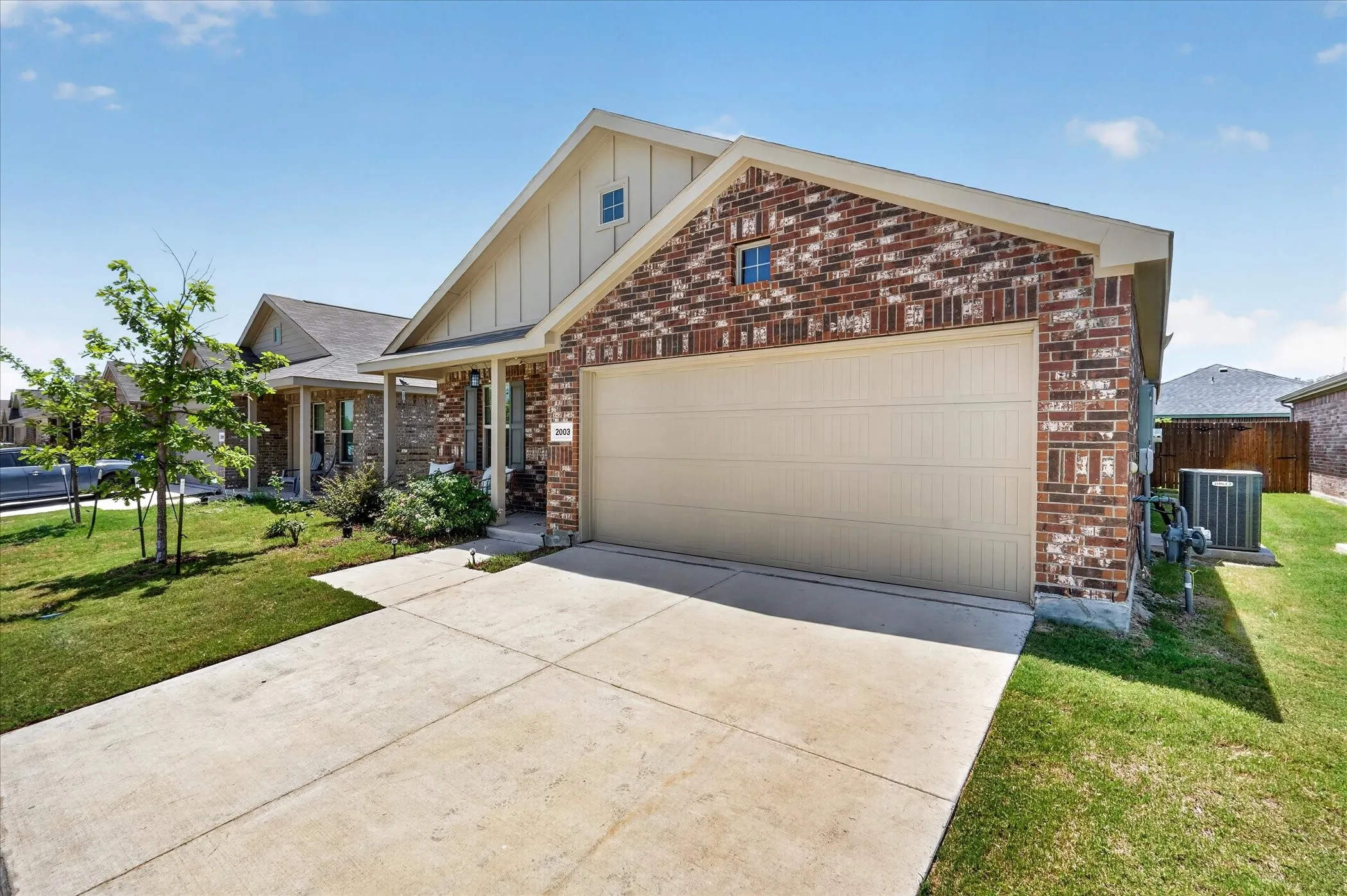 Single Family Residence For Rent in Ellis County , 2003 Ava Drive, Ennis, Texas 75119, 3 Bedroom, 2 Bathroom, 2 Garage spaces, 1,500 Sqft, built in 2023, mls#21343347, Real Estate Agent in Ennis, Homes For Rent in Ellis county, Homes For Rent in Ennis, Realtor in Ennis Texas, Real Estate Brokerage Independent Realty Texas, Luminita Cordes Realtor
