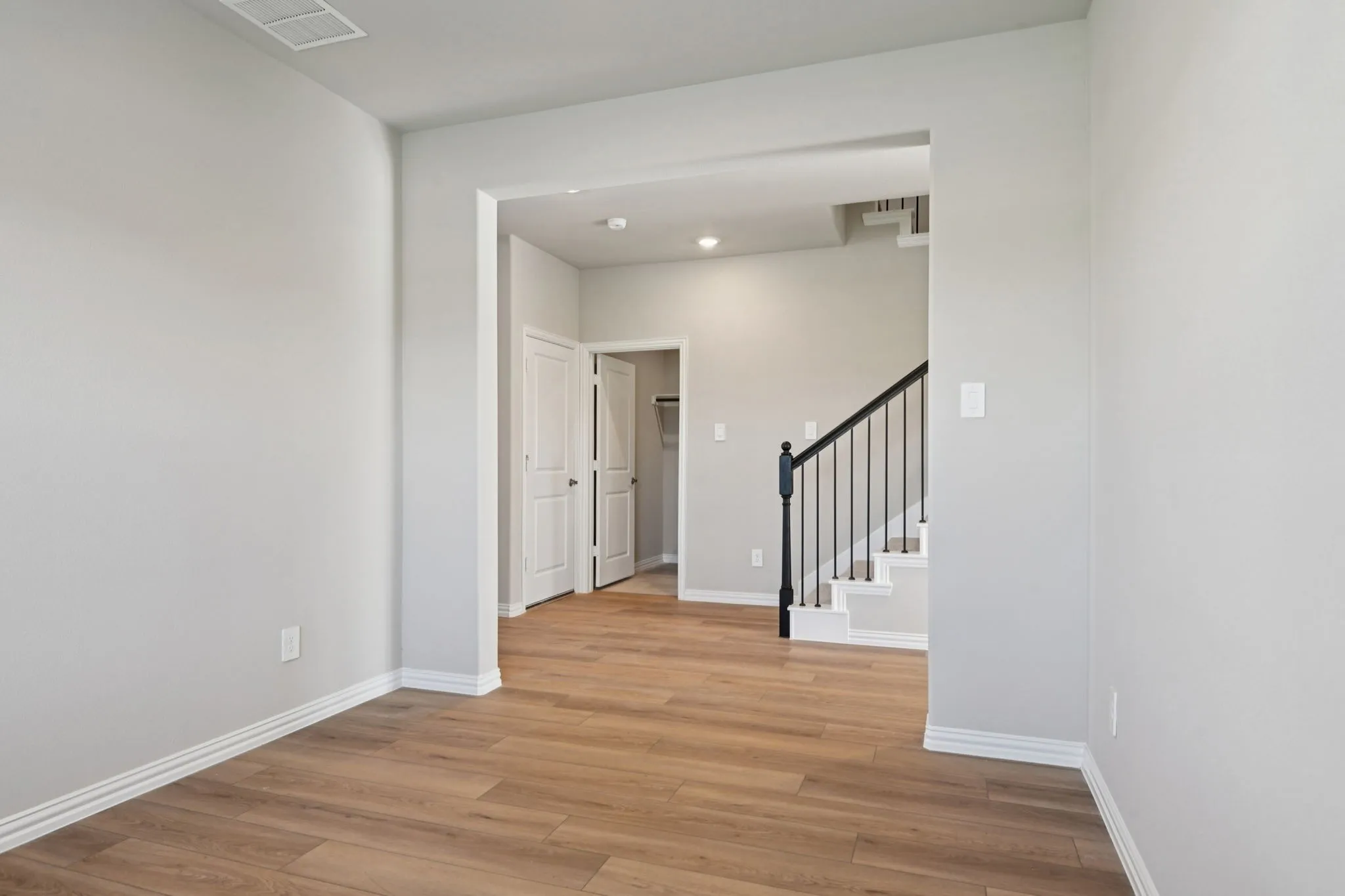 Photo is not of the actual home, but is an inspirational photo of builder’s model home and may depict options, furnishings, and/or decorator features that are not included.