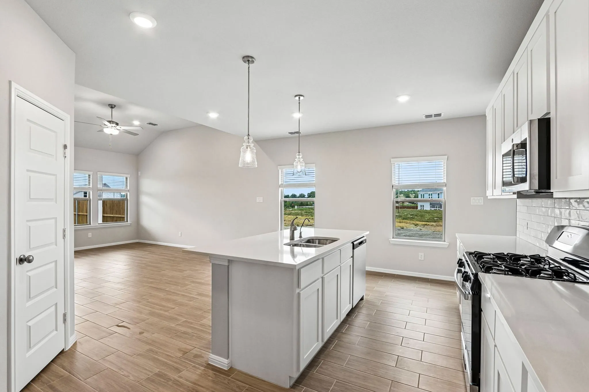 Single Family Residence For Sale in Grayson County , 1295 Wild Cherry Way, Van Alstyne, Texas 75495, 4 Bedroom, 3 Bathroom, 2 Garage spaces, 2,155 Sqft, built in 2026, mls#21333382, Real Estate Agent in Van Alstyne, Homes For Sale in Grayson county, Homes For Sale in Van Alstyne, Realtor in Van Alstyne Texas, Real Estate Brokerage Independent Realty Texas, Luminita Cordes Realtor