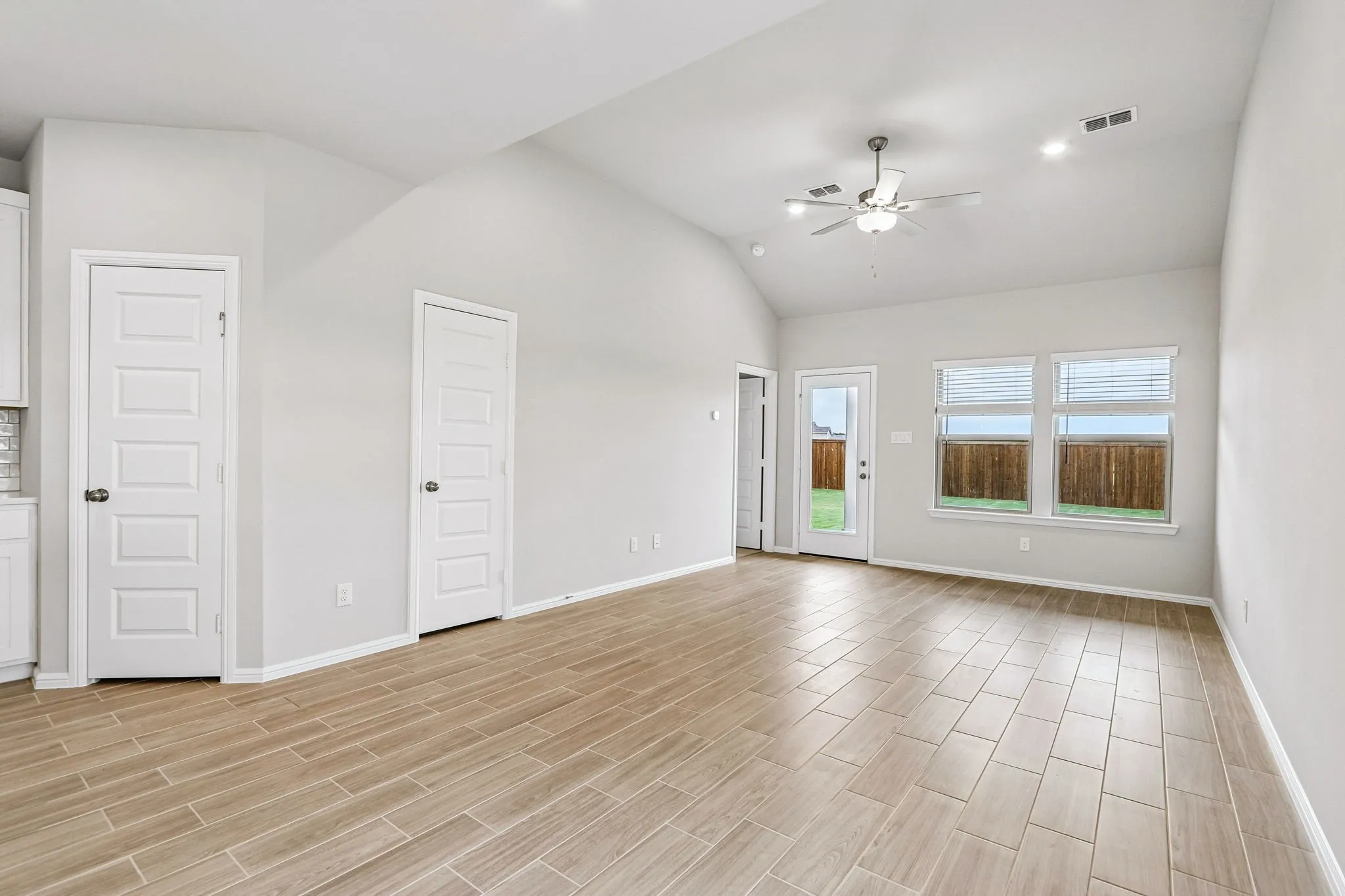 Single Family Residence For Sale in Grayson County , 1295 Wild Cherry Way, Van Alstyne, Texas 75495, 4 Bedroom, 3 Bathroom, 2 Garage spaces, 2,155 Sqft, built in 2026, mls#21333382, Real Estate Agent in Van Alstyne, Homes For Sale in Grayson county, Homes For Sale in Van Alstyne, Realtor in Van Alstyne Texas, Real Estate Brokerage Independent Realty Texas, Luminita Cordes Realtor