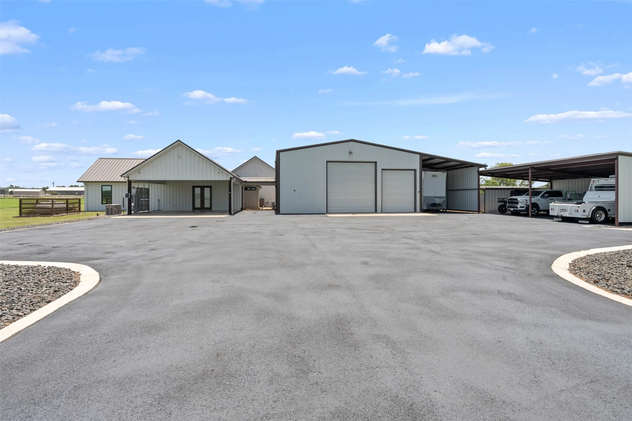 Single Family Residence For Sale in Van Zandt County , 1218 VZ County Road 4133, Canton, Texas 75103, 5 Bedroom, 4 Bathroom, Garage spaces, 3,619 Sqft, built in 2020, mls#21343545, Real Estate Agent in Canton, Homes For Sale in Van Zandt county, Homes For Sale in Canton, Realtor in Canton Texas, Real Estate Brokerage Independent Realty Texas, Luminita Cordes Realtor