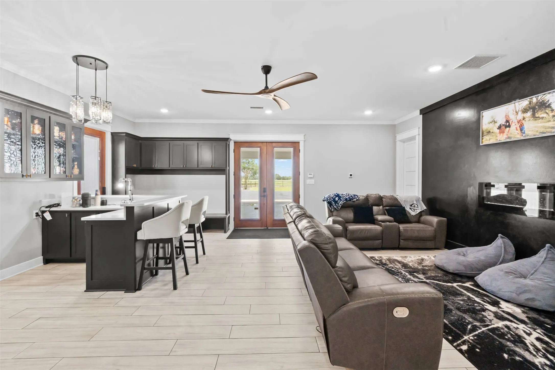 Single Family Residence For Sale in Van Zandt County , 1218 VZ County Road 4133, Canton, Texas 75103, 5 Bedroom, 4 Bathroom, Garage spaces, 3,619 Sqft, built in 2020, mls#21343545, Real Estate Agent in Canton, Homes For Sale in Van Zandt county, Homes For Sale in Canton, Realtor in Canton Texas, Real Estate Brokerage Independent Realty Texas, Luminita Cordes Realtor