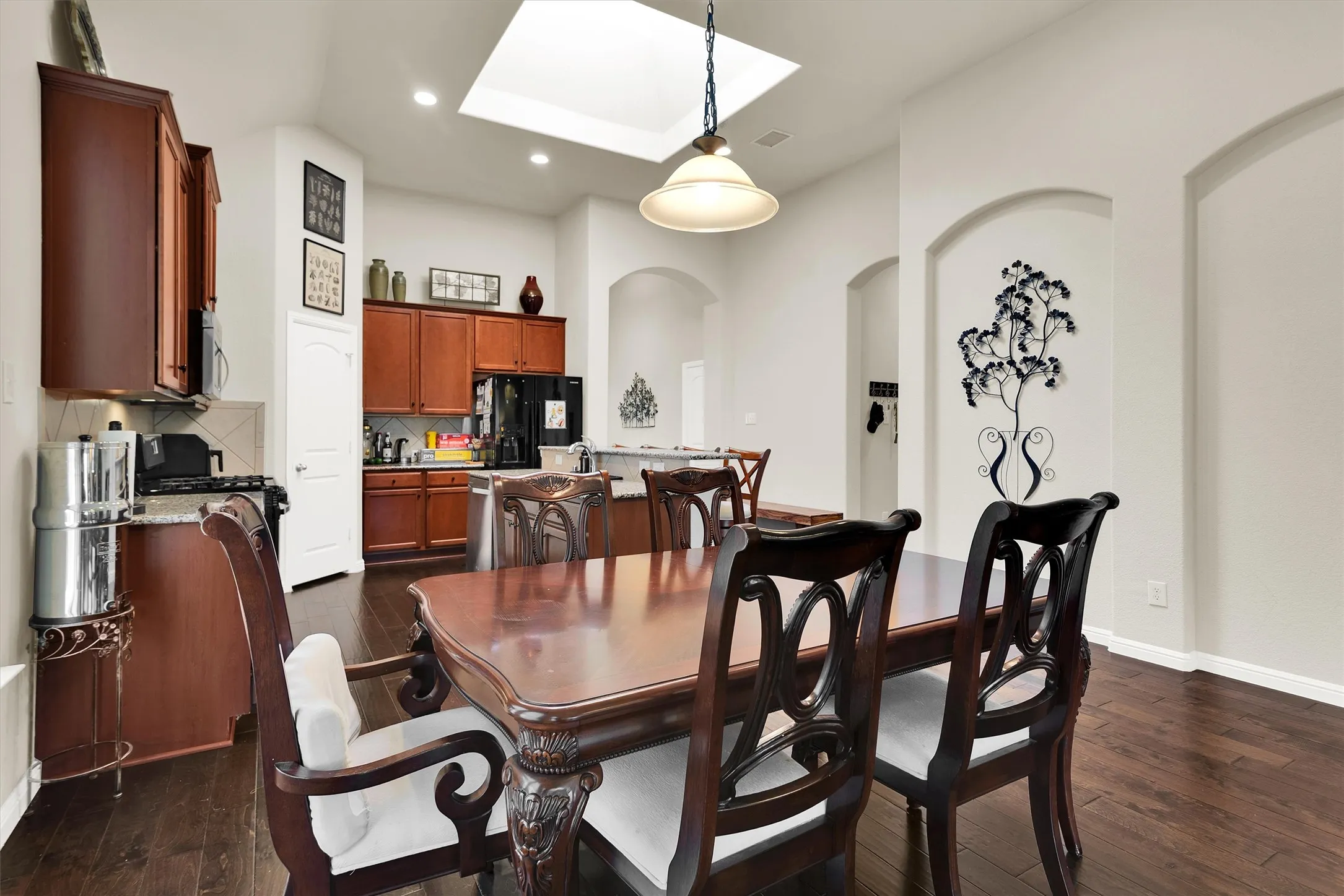 Single Family Residence For Sale in Dallas County , 4005 Hawthorne Drive, Sachse, Texas 75048, 3 Bedroom, 2 Bathroom, 2 Garage spaces, 2,187 Sqft, built in 2014, mls#21342861, Real Estate Agent in Sachse, Homes For Sale in Dallas county, Homes For Sale in Sachse, Realtor in Sachse Texas, Real Estate Brokerage Independent Realty Texas, Luminita Cordes Realtor