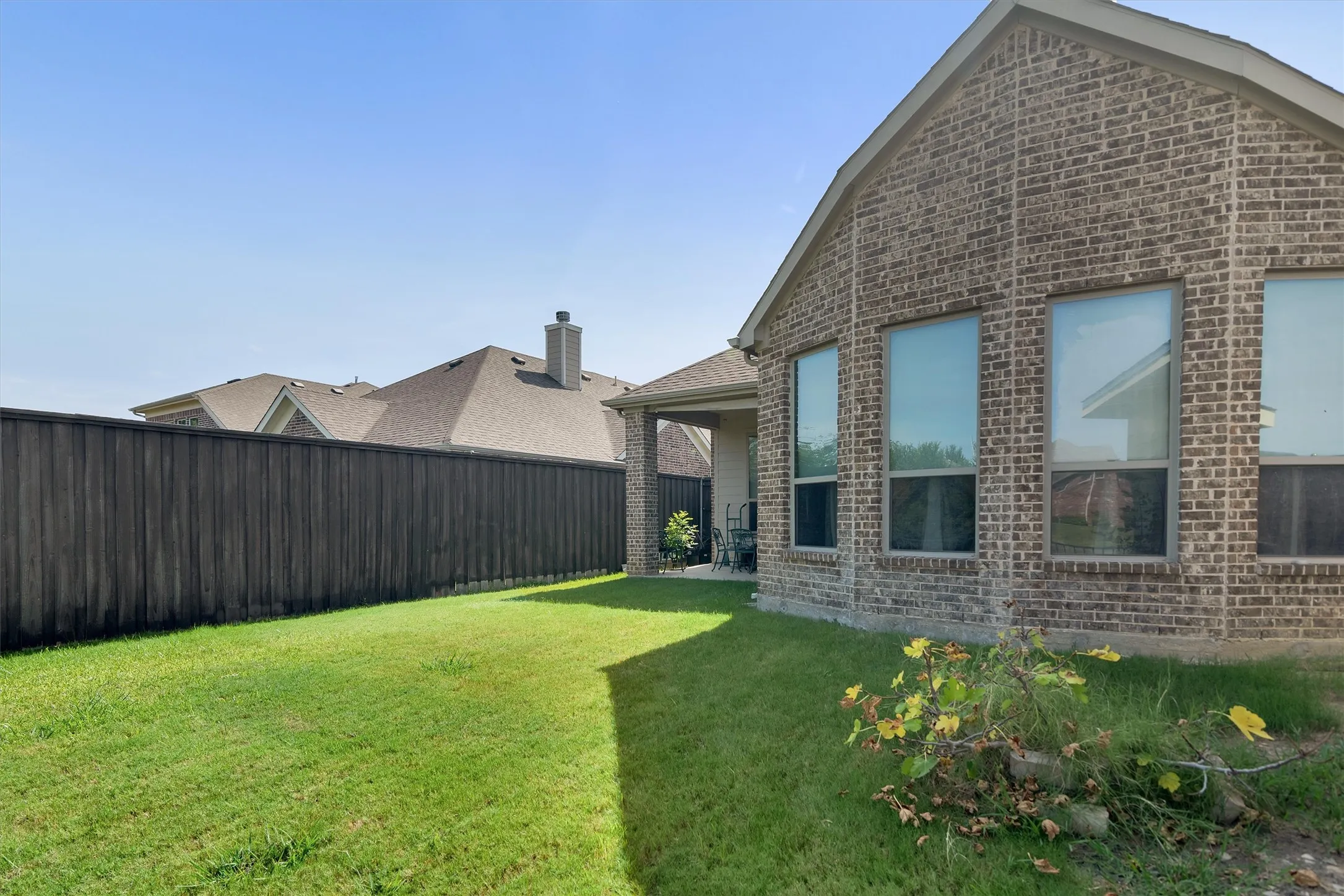 Single Family Residence For Sale in Dallas County , 4005 Hawthorne Drive, Sachse, Texas 75048, 3 Bedroom, 2 Bathroom, 2 Garage spaces, 2,187 Sqft, built in 2014, mls#21342861, Real Estate Agent in Sachse, Homes For Sale in Dallas county, Homes For Sale in Sachse, Realtor in Sachse Texas, Real Estate Brokerage Independent Realty Texas, Luminita Cordes Realtor