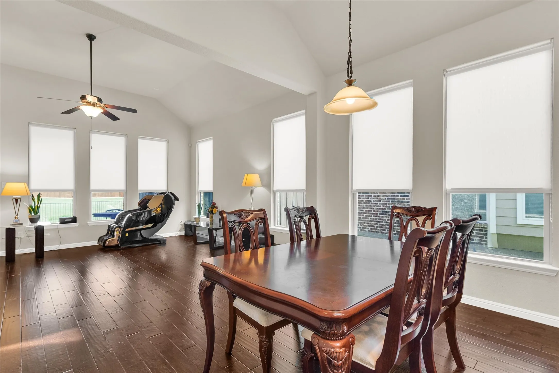 Single Family Residence For Sale in Dallas County , 4005 Hawthorne Drive, Sachse, Texas 75048, 3 Bedroom, 2 Bathroom, 2 Garage spaces, 2,187 Sqft, built in 2014, mls#21342861, Real Estate Agent in Sachse, Homes For Sale in Dallas county, Homes For Sale in Sachse, Realtor in Sachse Texas, Real Estate Brokerage Independent Realty Texas, Luminita Cordes Realtor