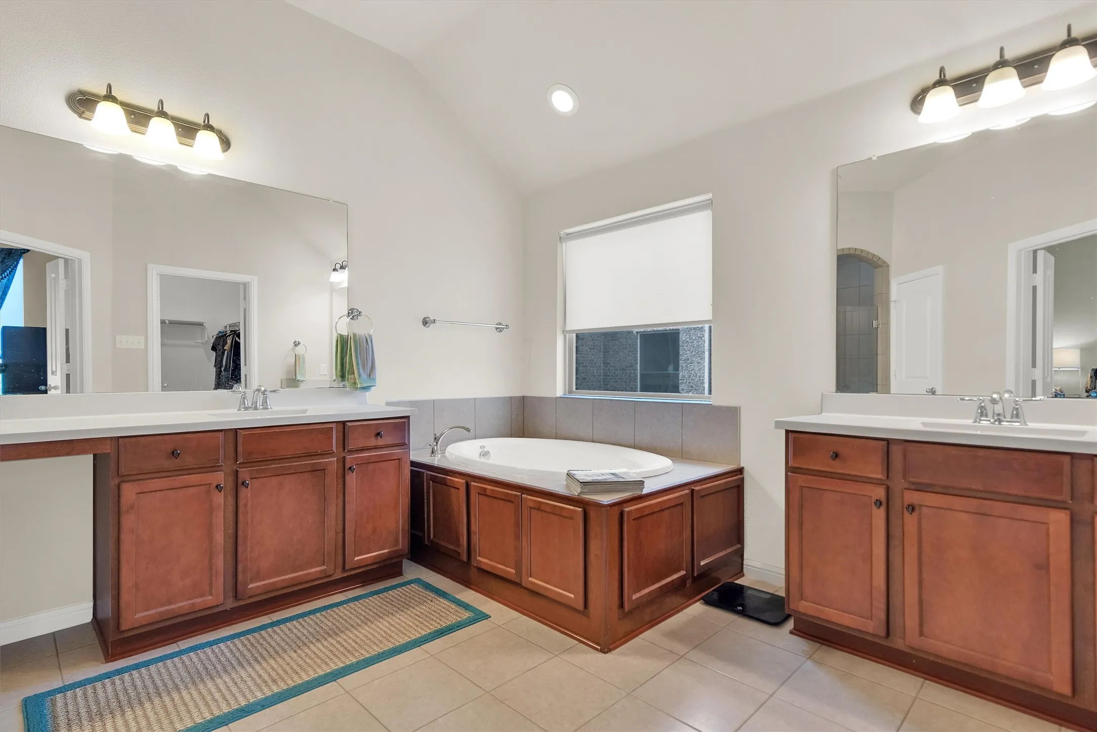 Single Family Residence For Sale in Dallas County , 4005 Hawthorne Drive, Sachse, Texas 75048, 3 Bedroom, 2 Bathroom, 2 Garage spaces, 2,187 Sqft, built in 2014, mls#21342861, Real Estate Agent in Sachse, Homes For Sale in Dallas county, Homes For Sale in Sachse, Realtor in Sachse Texas, Real Estate Brokerage Independent Realty Texas, Luminita Cordes Realtor