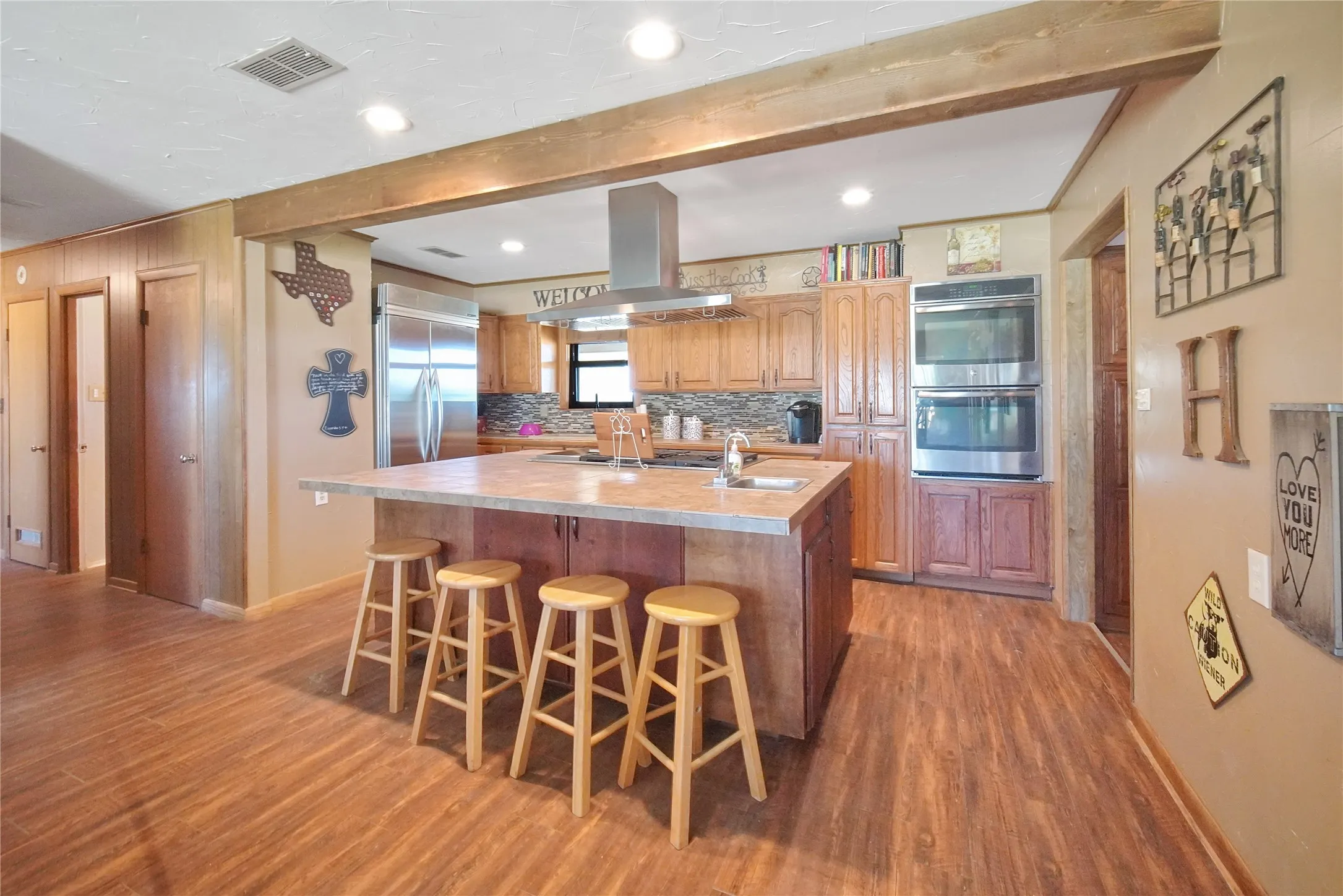 Ranch For Sale in Jack County , 6551 Crooked Creek Road, Bowie, Texas 76230, 0, 0, Garage spaces, 0 Sqft, built in 1948, Price $1,950,000, mls#21343525, Real Estate Agent in Bowie, Homes For Sale in Jack county, Homes For Sale in Bowie, Realtor in Bowie Texas, Real Estate Brokerage Independent Realty Texas, Luminita Cordes Realtor