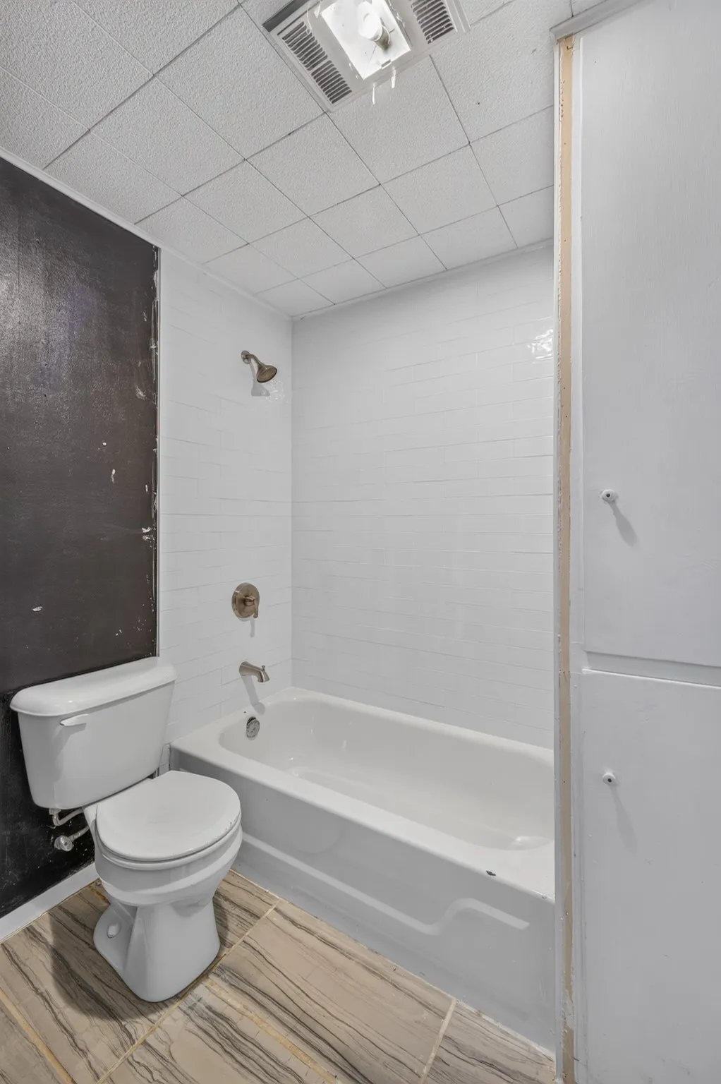 Single Family Residence For Sale in Taylor County , 801 Amarillo Street, Abilene, Texas 79602, 4 Bedroom, 3 Bathroom, 2 Garage spaces, 2,938 Sqft, built in 1929, mls#21316847, Real Estate Agent in Abilene, Homes For Sale in Taylor county, Homes For Sale in Abilene, Realtor in Abilene Texas, Real Estate Brokerage Independent Realty Texas, Luminita Cordes Realtor