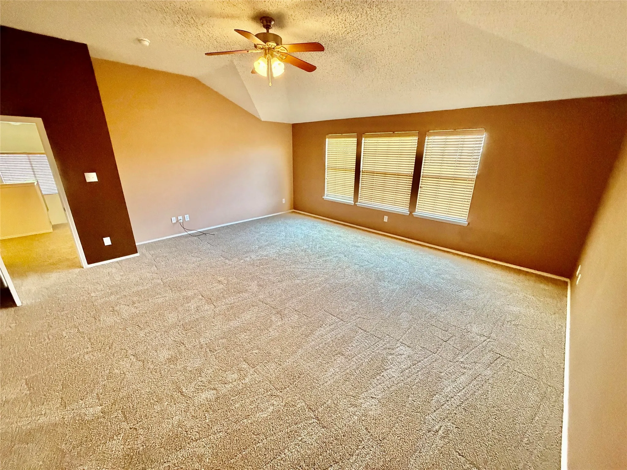 Single Family Residence For Sale in Denton County , 1313 Dakota Trail, Krum, Texas 76249, 3 Bedrooms, 3 Bathrooms, 2 Garage spaces, 2,207 Sqft, built in 2003, Price $330,000, mls#21343569, Real Estate Agent in Krum, Homes For Sale in Denton county, Homes For Sale in Krum, Realtor in Krum Texas, Real Estate Brokerage Independent Realty Texas, Luminita Cordes Realtor