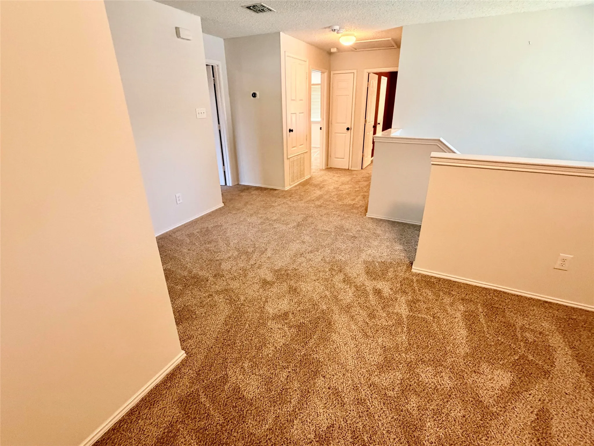 Single Family Residence For Sale in Denton County , 1313 Dakota Trail, Krum, Texas 76249, 3 Bedrooms, 3 Bathrooms, 2 Garage spaces, 2,207 Sqft, built in 2003, Price $330,000, mls#21343569, Real Estate Agent in Krum, Homes For Sale in Denton county, Homes For Sale in Krum, Realtor in Krum Texas, Real Estate Brokerage Independent Realty Texas, Luminita Cordes Realtor