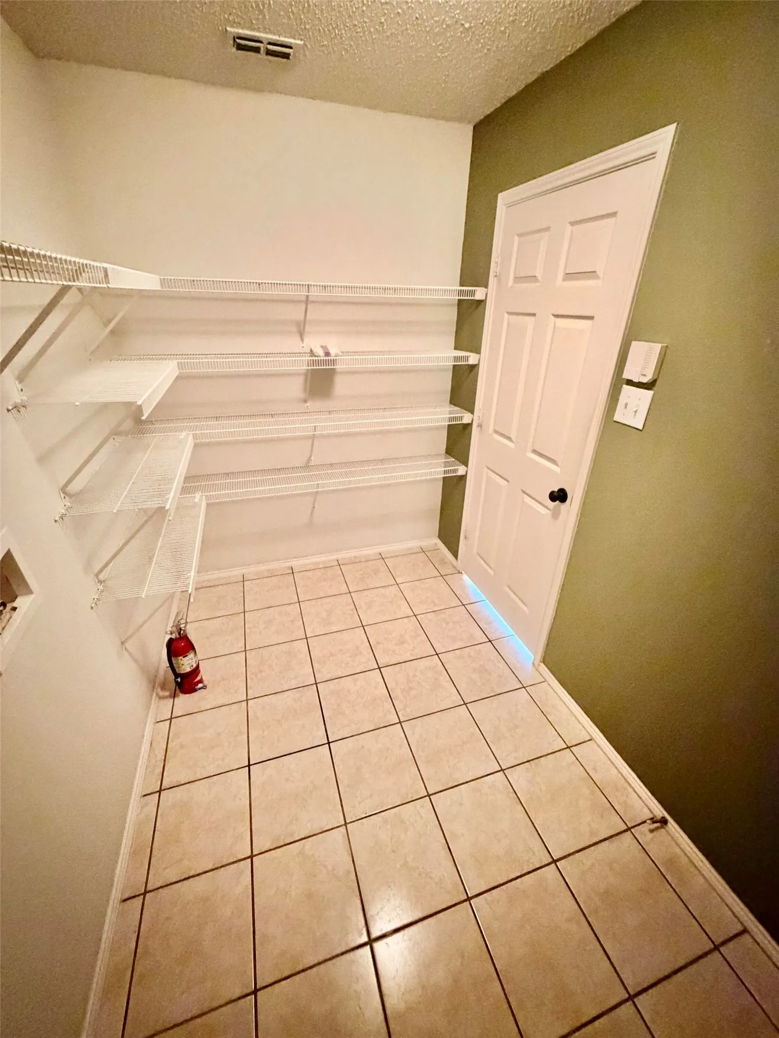 Single Family Residence For Sale in Denton County , 1313 Dakota Trail, Krum, Texas 76249, 3 Bedrooms, 3 Bathrooms, 2 Garage spaces, 2,207 Sqft, built in 2003, Price $330,000, mls#21343569, Real Estate Agent in Krum, Homes For Sale in Denton county, Homes For Sale in Krum, Realtor in Krum Texas, Real Estate Brokerage Independent Realty Texas, Luminita Cordes Realtor