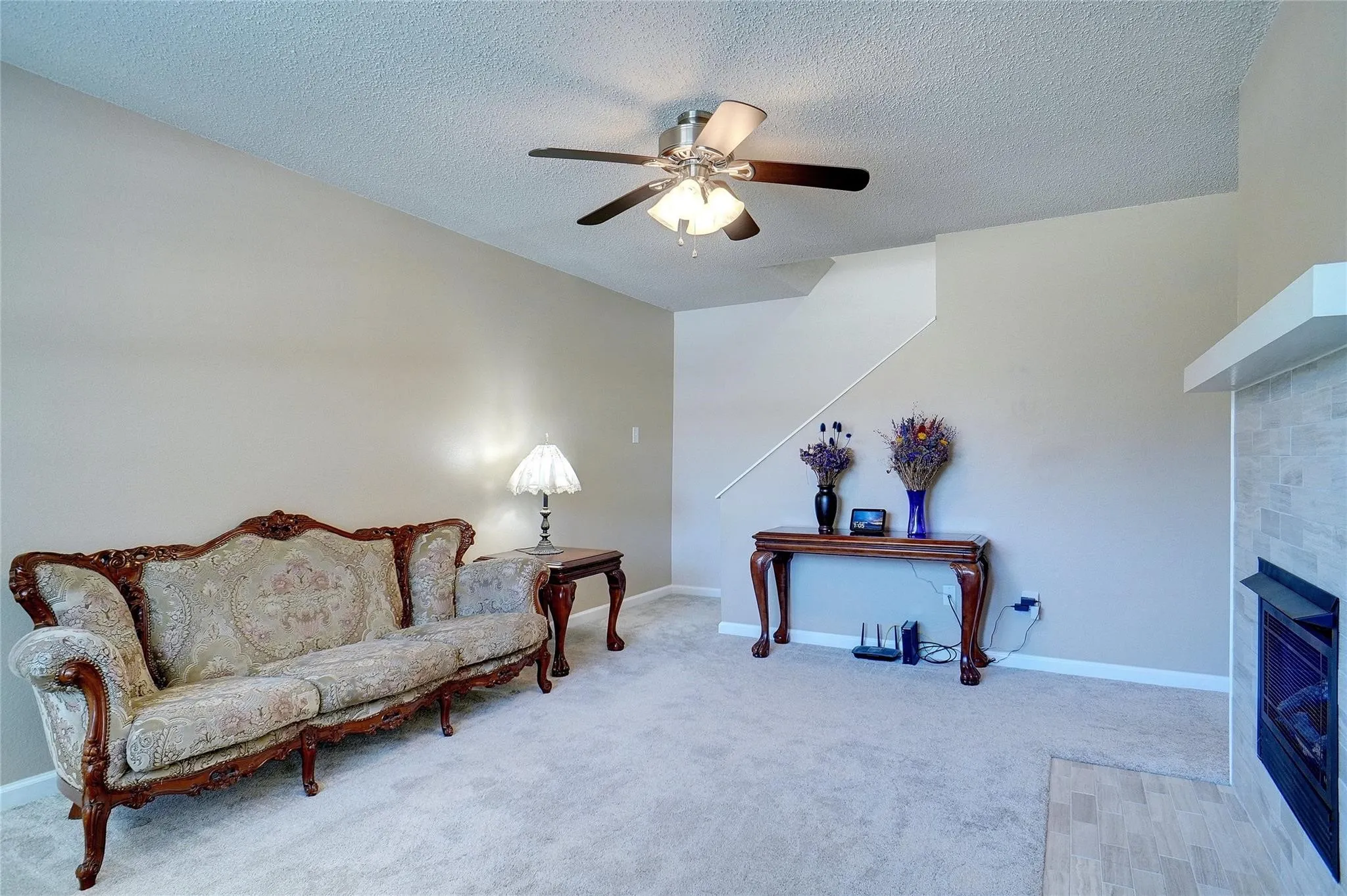 Single Family Residence For Rent in Denton County , 1703 Creekpoint Drive, Lewisville, Texas 75067, 3 Bedrooms, 3 Bathrooms, 2 Garage spaces, 1,466 Sqft, built in 1994, Price $2,400, mls#21332696, Real Estate Agent in Lewisville, Homes For Rent in Denton county, Homes For Rent in Lewisville, Realtor in Lewisville Texas, Real Estate Brokerage Independent Realty Texas, Luminita Cordes Realtor