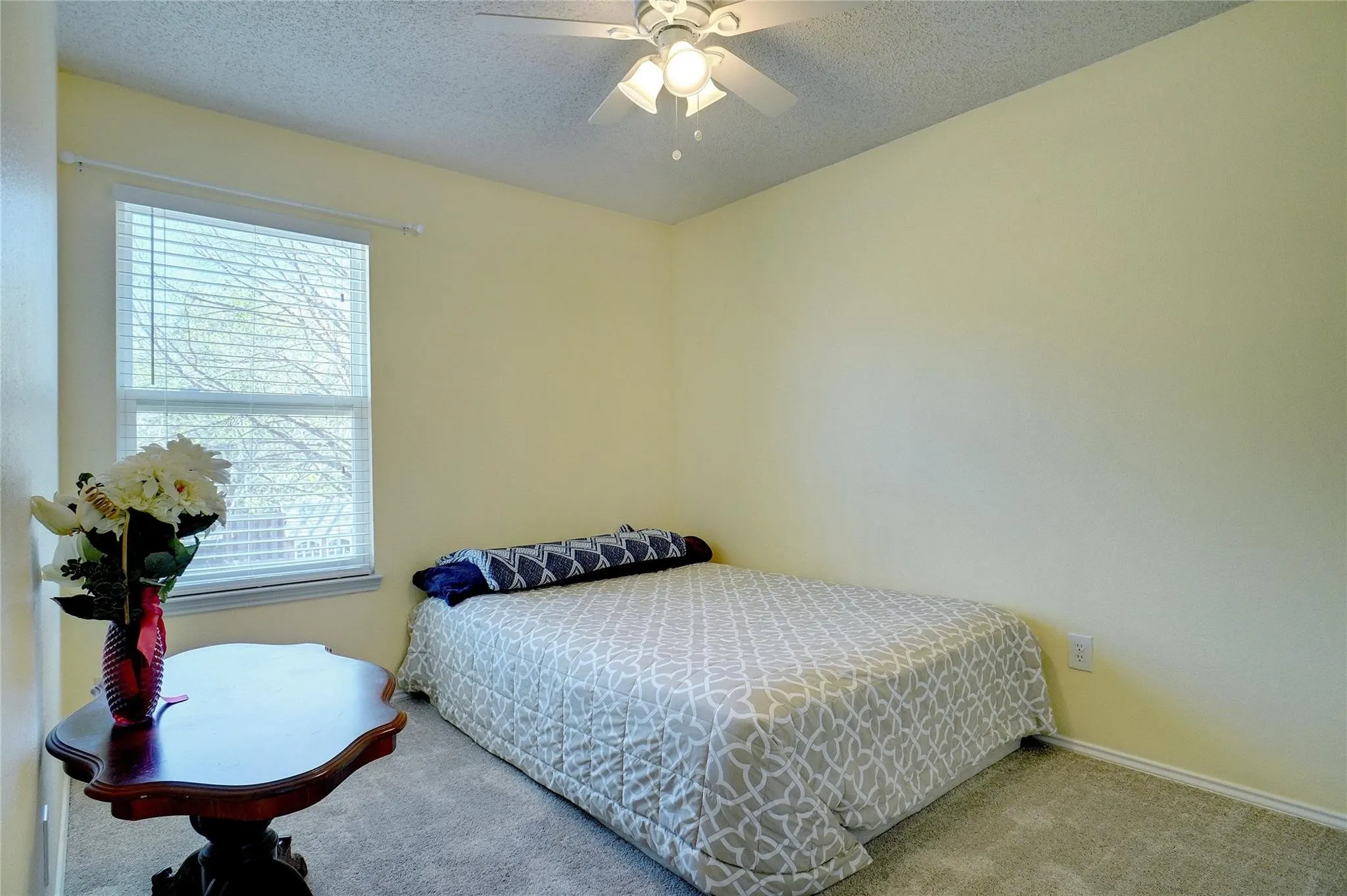 Single Family Residence For Rent in Denton County , 1703 Creekpoint Drive, Lewisville, Texas 75067, 3 Bedrooms, 3 Bathrooms, 2 Garage spaces, 1,466 Sqft, built in 1994, Price $2,400, mls#21332696, Real Estate Agent in Lewisville, Homes For Rent in Denton county, Homes For Rent in Lewisville, Realtor in Lewisville Texas, Real Estate Brokerage Independent Realty Texas, Luminita Cordes Realtor