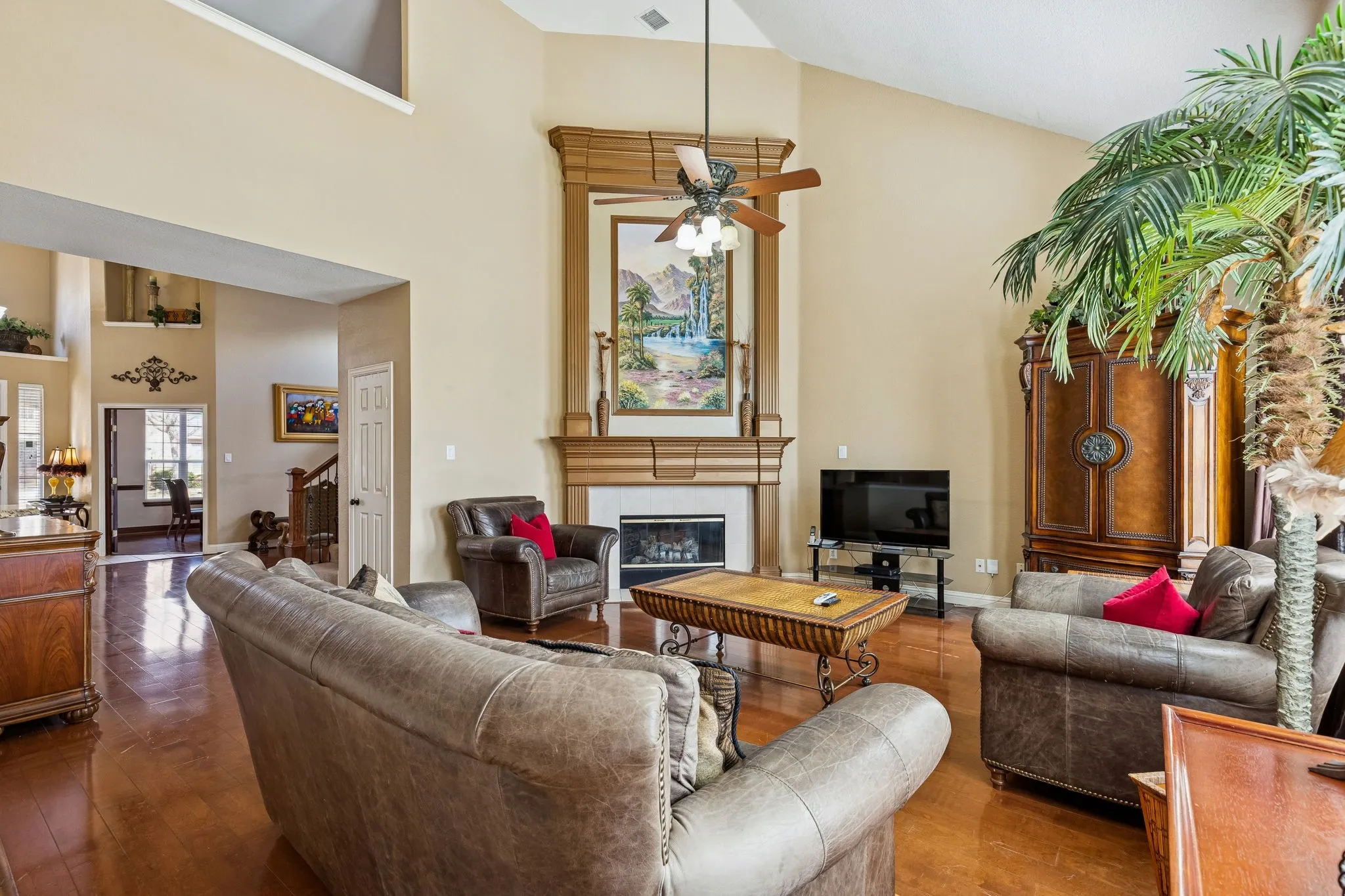 Single Family Residence For Sale in Dallas County , 1200 Cedar Valley Drive, Irving, Texas 75063, 5 Bedroom, 4 Bathroom, 2 Garage spaces, 4,041 Sqft, built in 2002, mls#21343567, Real Estate Agent in Irving, Homes For Sale in Dallas county, Homes For Sale in Irving, Realtor in Irving Texas, Real Estate Brokerage Independent Realty Texas, Luminita Cordes Realtor