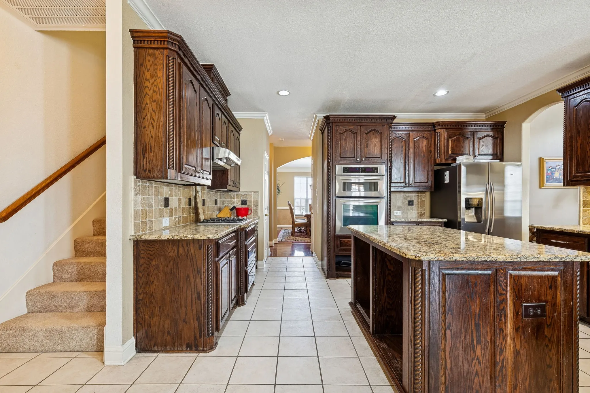 Single Family Residence For Sale in Dallas County , 1200 Cedar Valley Drive, Irving, Texas 75063, 5 Bedroom, 4 Bathroom, 2 Garage spaces, 4,041 Sqft, built in 2002, mls#21343567, Real Estate Agent in Irving, Homes For Sale in Dallas county, Homes For Sale in Irving, Realtor in Irving Texas, Real Estate Brokerage Independent Realty Texas, Luminita Cordes Realtor