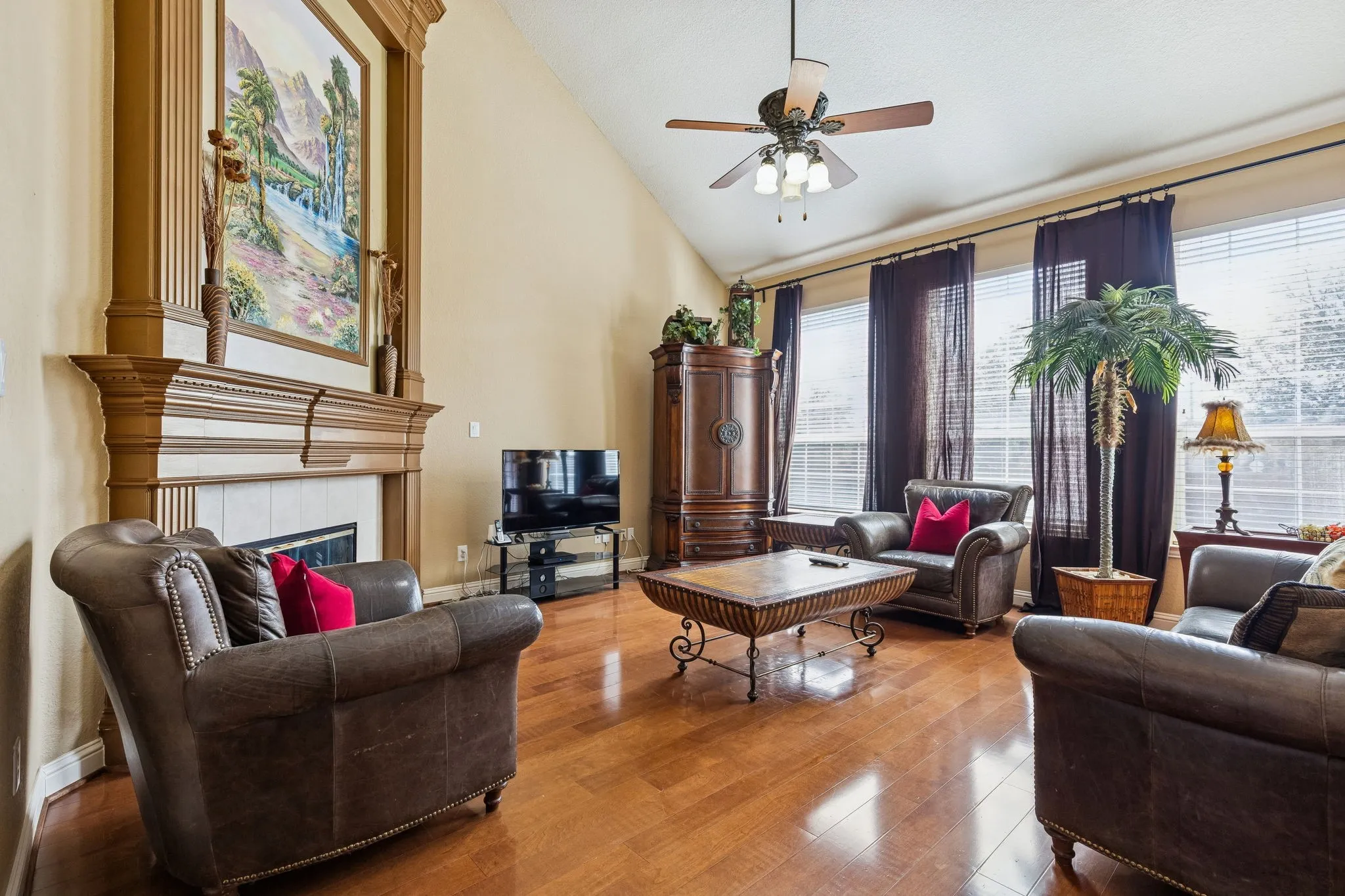Single Family Residence For Sale in Dallas County , 1200 Cedar Valley Drive, Irving, Texas 75063, 5 Bedroom, 4 Bathroom, 2 Garage spaces, 4,041 Sqft, built in 2002, mls#21343567, Real Estate Agent in Irving, Homes For Sale in Dallas county, Homes For Sale in Irving, Realtor in Irving Texas, Real Estate Brokerage Independent Realty Texas, Luminita Cordes Realtor