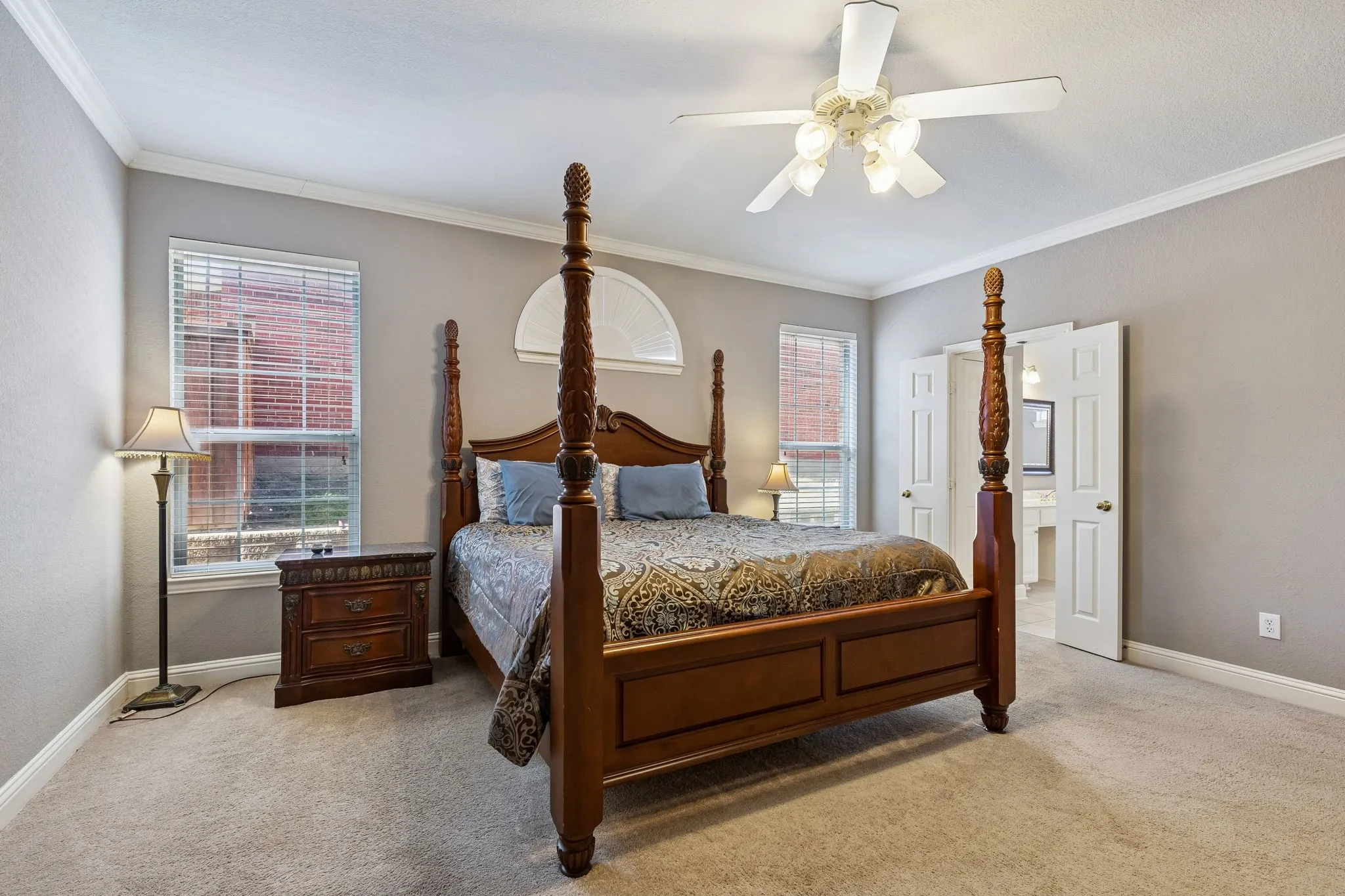 Single Family Residence For Sale in Dallas County , 1200 Cedar Valley Drive, Irving, Texas 75063, 5 Bedroom, 4 Bathroom, 2 Garage spaces, 4,041 Sqft, built in 2002, mls#21343567, Real Estate Agent in Irving, Homes For Sale in Dallas county, Homes For Sale in Irving, Realtor in Irving Texas, Real Estate Brokerage Independent Realty Texas, Luminita Cordes Realtor