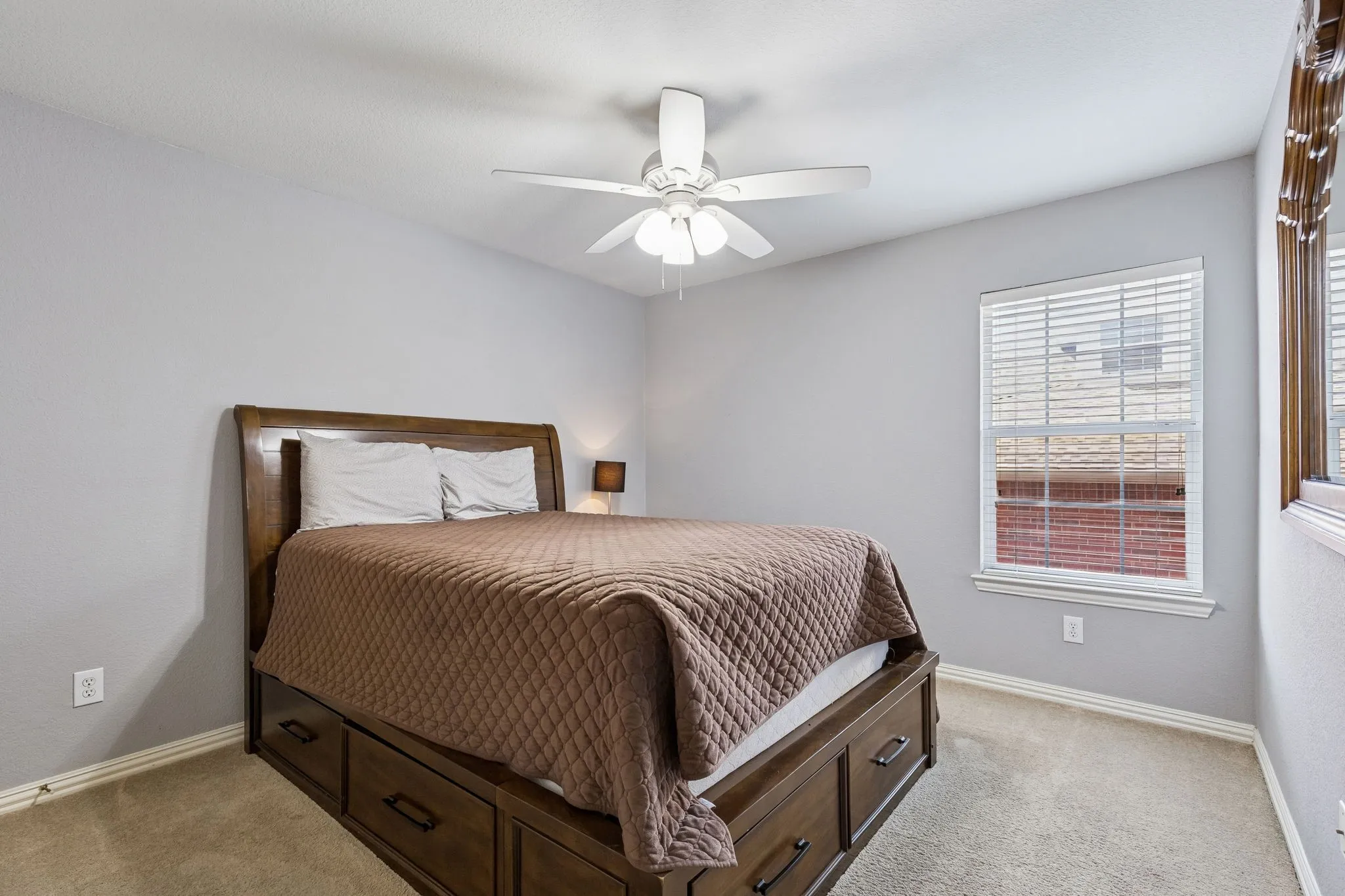 Single Family Residence For Sale in Dallas County , 1200 Cedar Valley Drive, Irving, Texas 75063, 5 Bedroom, 4 Bathroom, 2 Garage spaces, 4,041 Sqft, built in 2002, mls#21343567, Real Estate Agent in Irving, Homes For Sale in Dallas county, Homes For Sale in Irving, Realtor in Irving Texas, Real Estate Brokerage Independent Realty Texas, Luminita Cordes Realtor