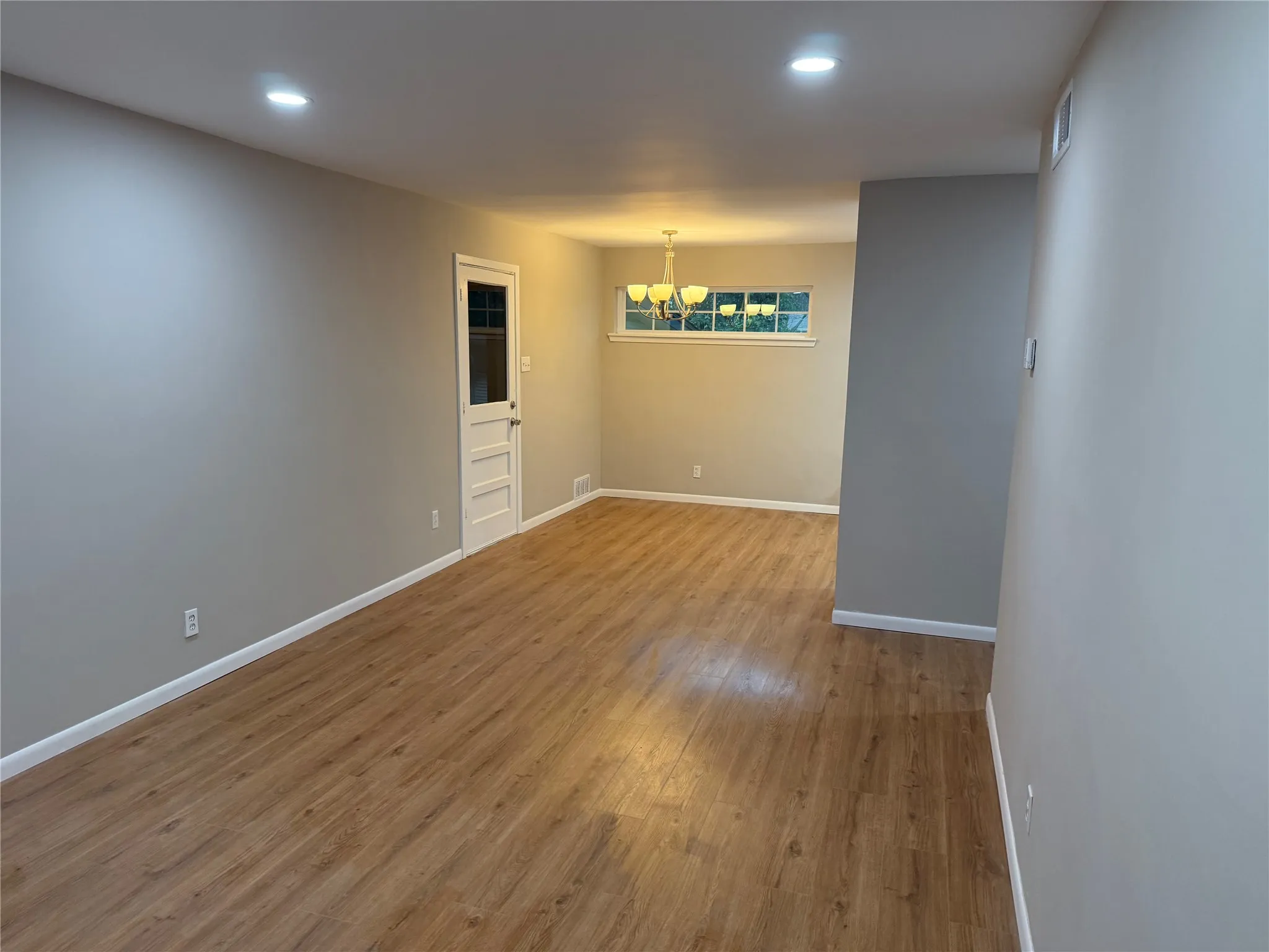 Single Family Residence For Rent in Dallas County , 2439 Maverick Avenue, Dallas, Texas 75228, 4 Bedroom, 2 Bathroom, Garage spaces, 1,384 Sqft, built in 1954, mls#21343577, Real Estate Agent in Dallas, Homes For Rent in Dallas county, Homes For Rent in Dallas, Realtor in Dallas Texas, Real Estate Brokerage Independent Realty Texas, Luminita Cordes Realtor