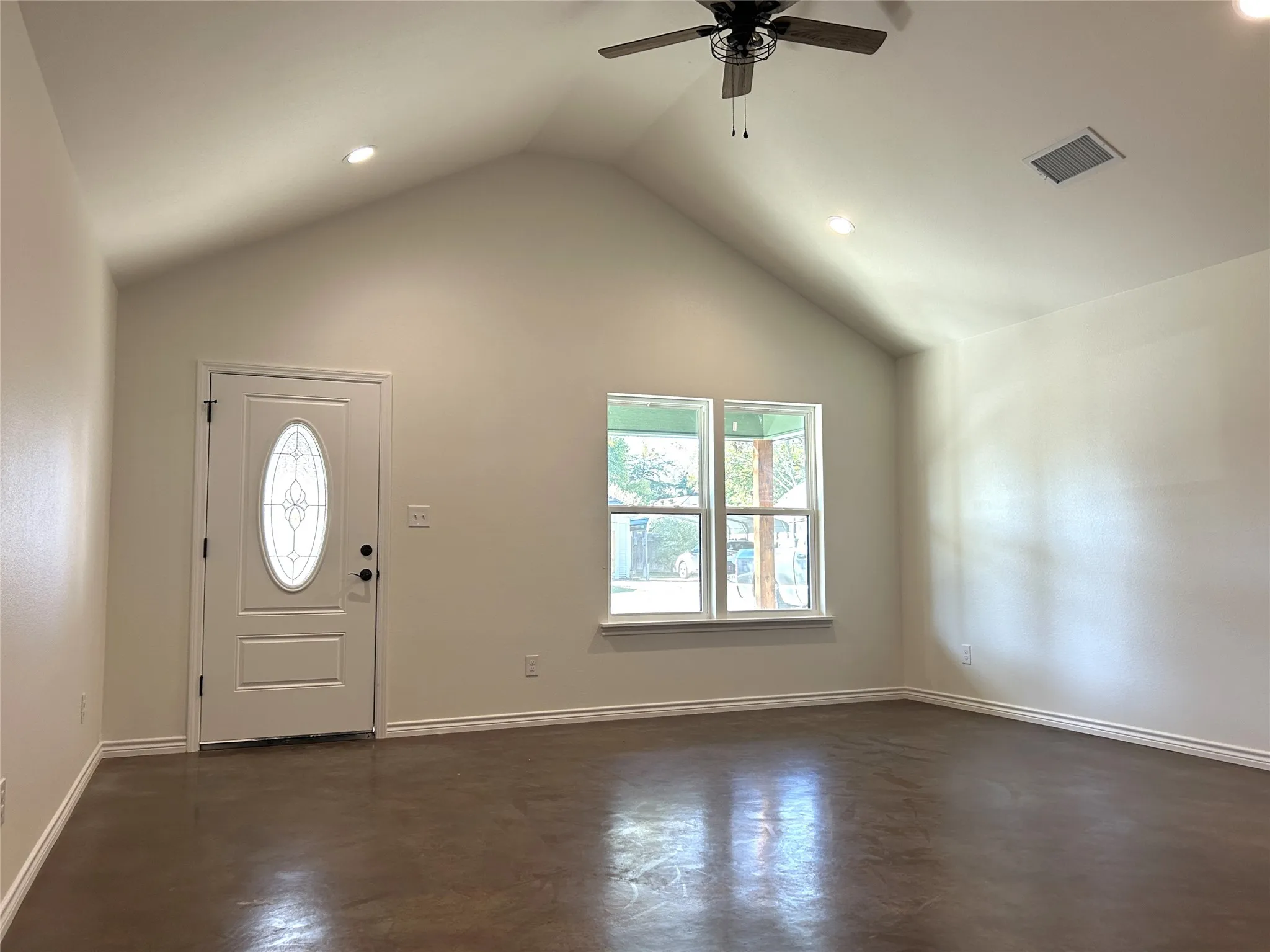 Single Family Residence For Rent in Johnson County , 405 S 6th Street, Grandview, Texas 76050, 3 Bedroom, 2 Bathroom, 2 Garage spaces, 1,756 Sqft, built in 2024, mls#21343581, Real Estate Agent in Grandview, Homes For Rent in Johnson county, Homes For Rent in Grandview, Realtor in Grandview Texas, Real Estate Brokerage Independent Realty Texas, Luminita Cordes Realtor