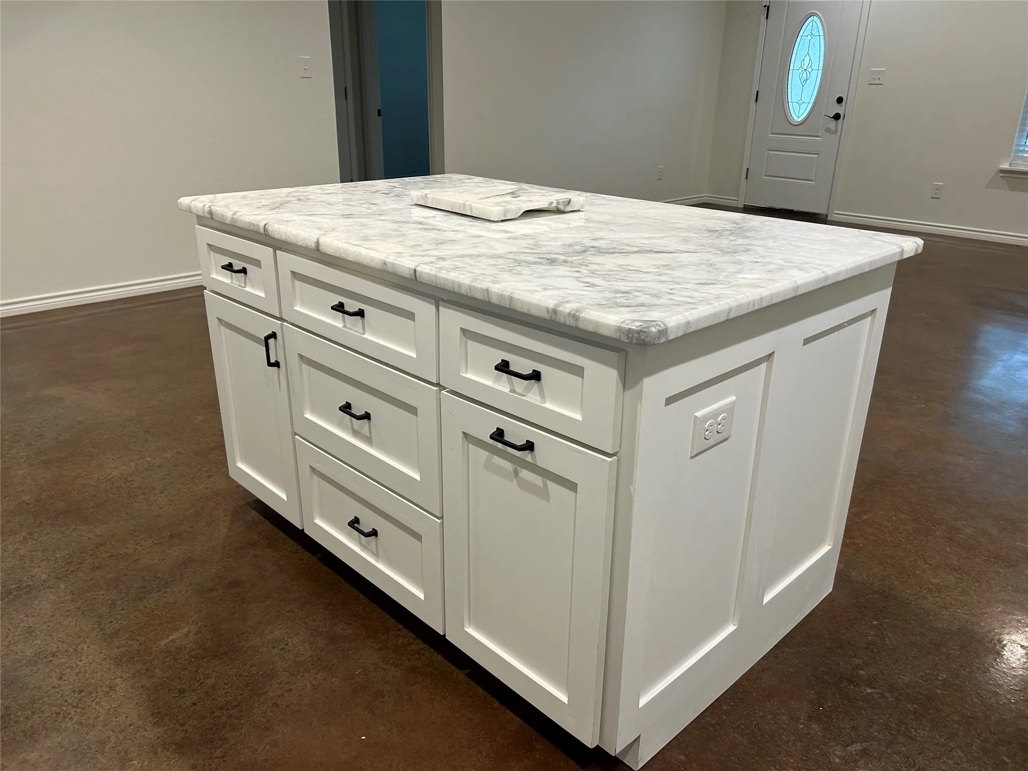Single Family Residence For Rent in Johnson County , 405 S 6th Street, Grandview, Texas 76050, 3 Bedroom, 2 Bathroom, 2 Garage spaces, 1,756 Sqft, built in 2024, mls#21343581, Real Estate Agent in Grandview, Homes For Rent in Johnson county, Homes For Rent in Grandview, Realtor in Grandview Texas, Real Estate Brokerage Independent Realty Texas, Luminita Cordes Realtor