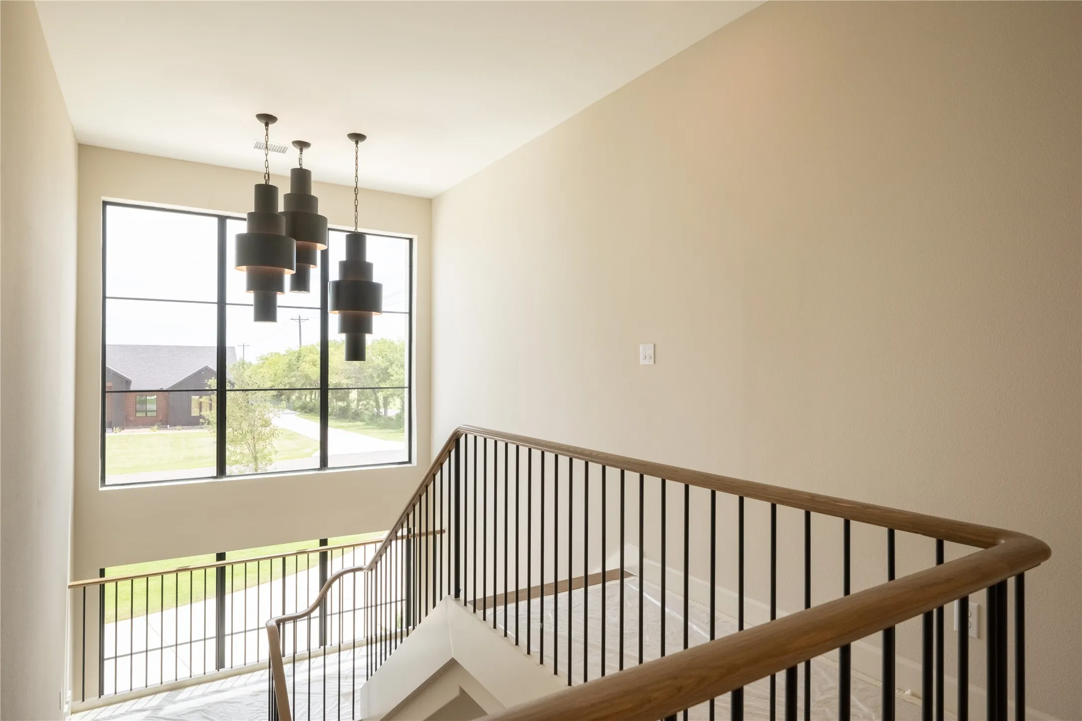Single Family Residence For Sale in Grayson County , 102 Deer Crossing Road, Gunter, Texas 75058, 5 Bedroom, 6 Bathroom, 3 Garage spaces, 5,613 Sqft, built in 2026, mls#21343547, Real Estate Agent in Gunter, Homes For Sale in Grayson county, Homes For Sale in Gunter, Realtor in Gunter Texas, Real Estate Brokerage Independent Realty Texas, Luminita Cordes Realtor