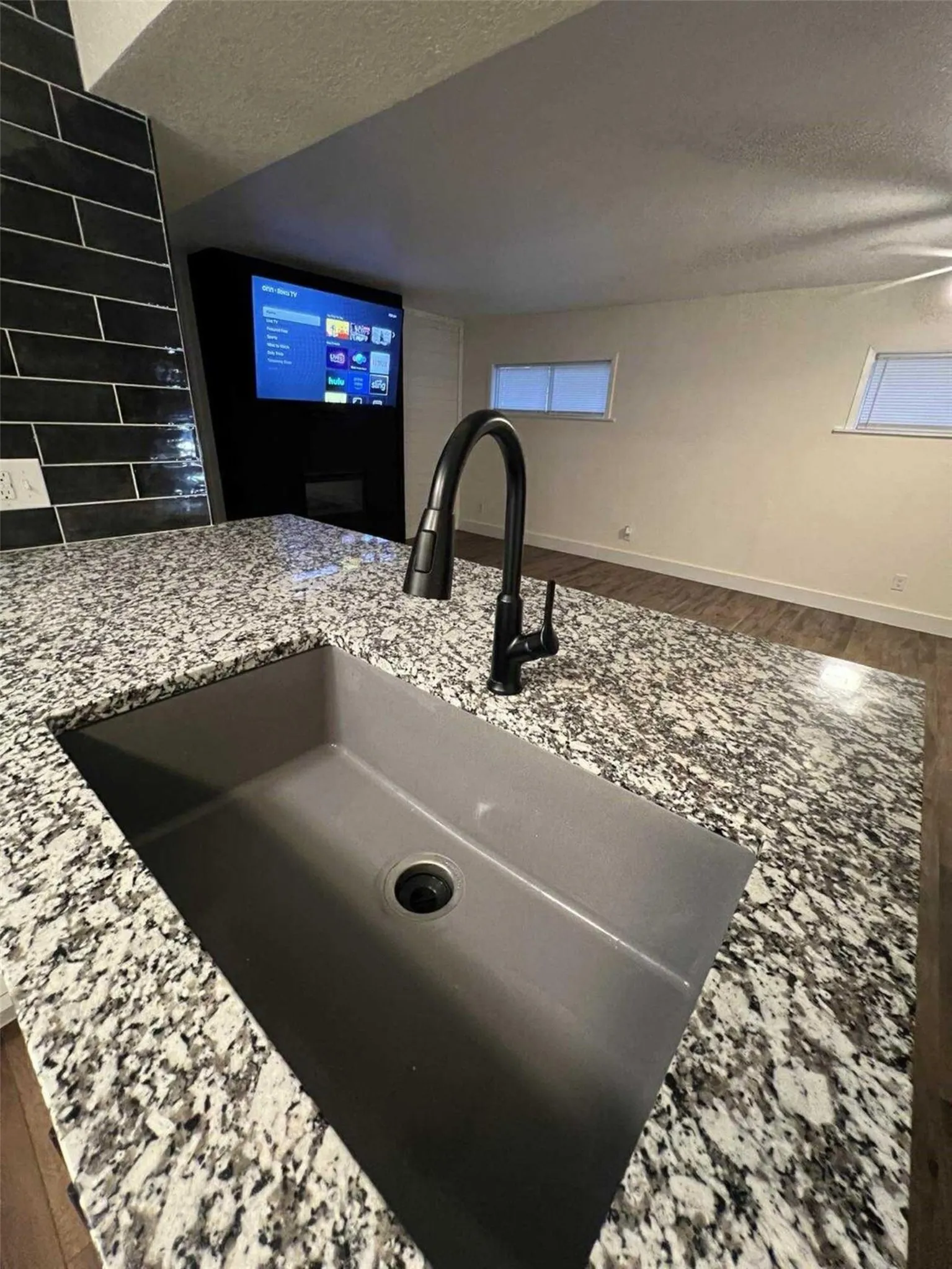 For Sale in Henderson County , 140 Doe Run Road, Gun Barrel City, Texas 75156, 2 Bedroom, 1 Bathroom, Garage spaces, 0 Sqft, built in 1984, mls#21343574, Real Estate Agent in Gun Barrel City, Homes For Sale in Henderson county, Homes For Sale in Gun Barrel City, Realtor in Gun Barrel City Texas, Real Estate Brokerage Independent Realty Texas, Luminita Cordes Realtor