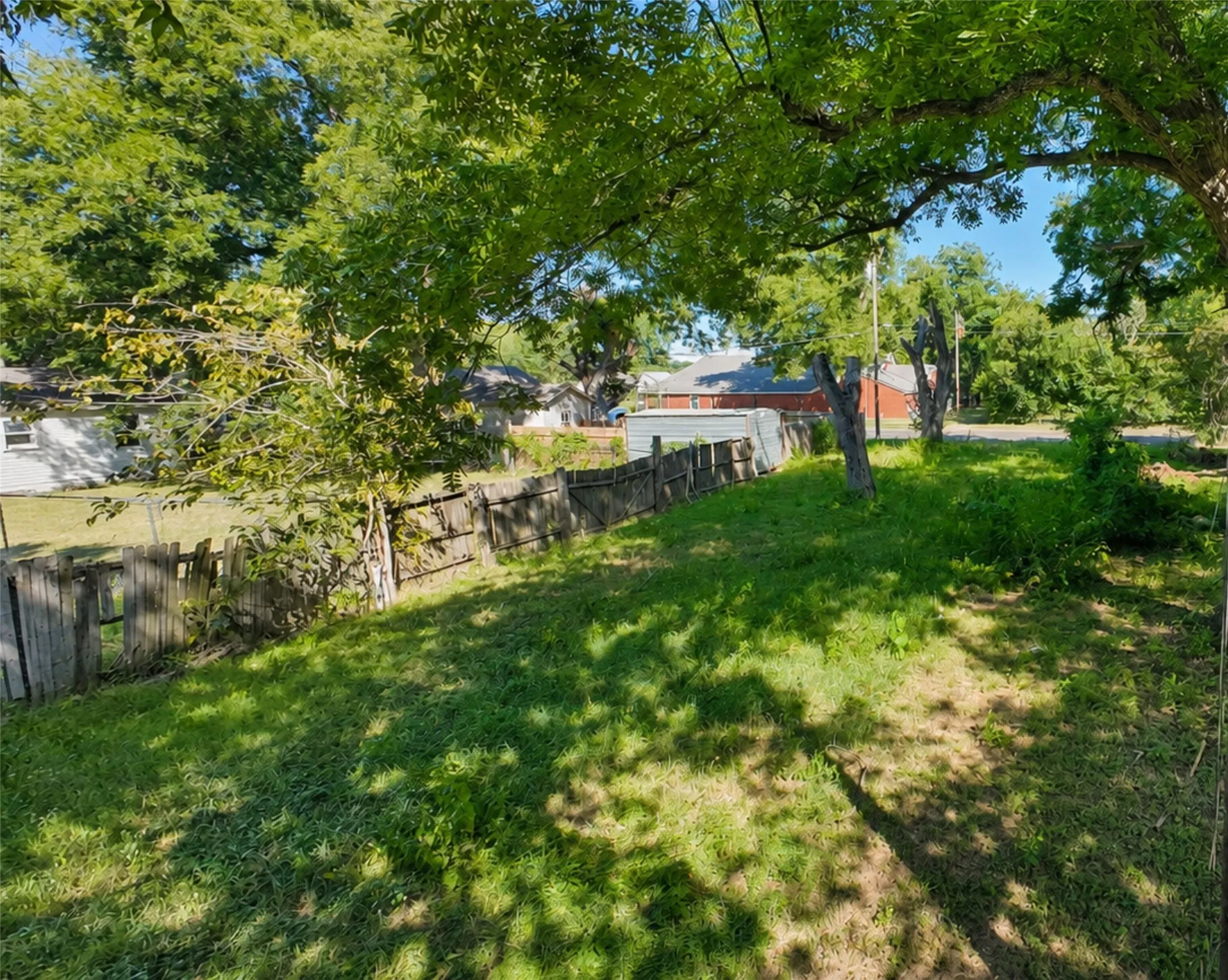 Unimproved Land For Sale in Mc Lennan County , 810 Rusk Street, Waco, Texas 76704, 0, 0, Garage spaces, 0 Sqft, built in 0, Price $15,000, mls#21339650, Real Estate Agent in Waco, Homes For Sale in Mc Lennan county, Homes For Sale in Waco, Realtor in Waco Texas, Real Estate Brokerage Independent Realty Texas, Luminita Cordes Realtor