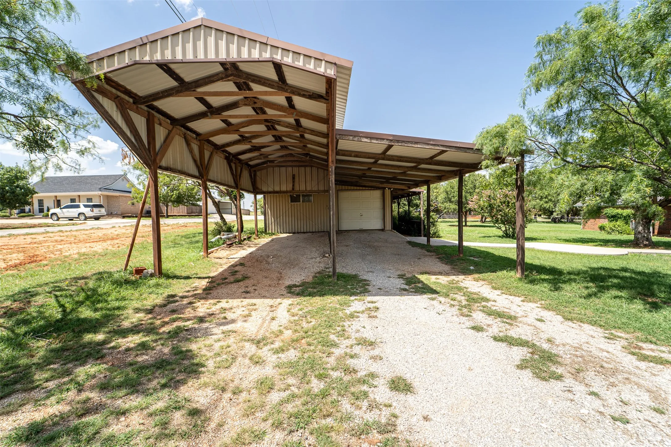 Single Family Residence For Sale in Taylor County , 102 Five Oaks Road, Abilene, Texas 79606, 3 Bedroom, 2 Bathroom, 2 Garage spaces, 2,576 Sqft, built in 1994, mls#21314305, Real Estate Agent in Abilene, Homes For Sale in Taylor county, Homes For Sale in Abilene, Realtor in Abilene Texas, Real Estate Brokerage Independent Realty Texas, Luminita Cordes Realtor