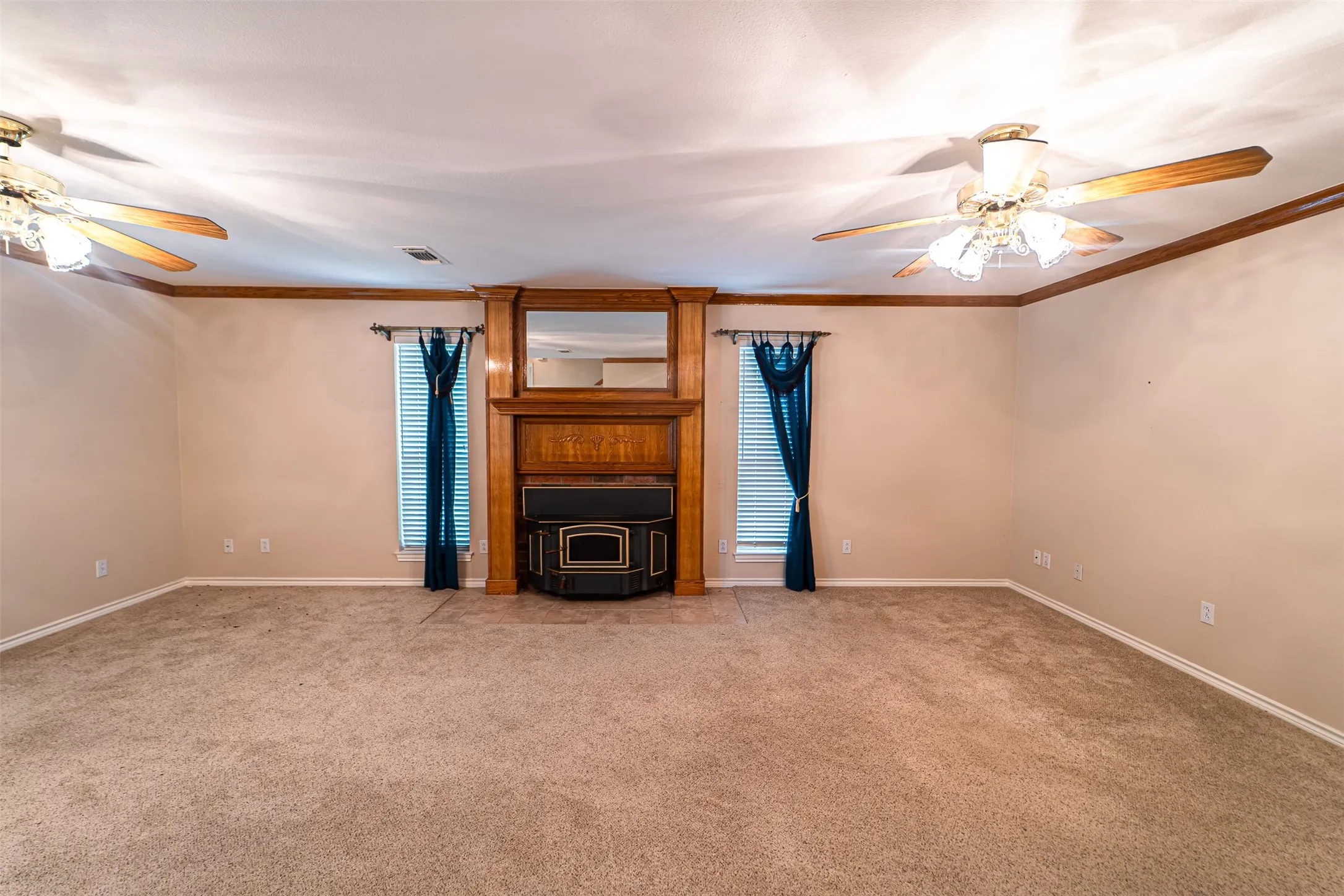 Single Family Residence For Sale in Taylor County , 102 Five Oaks Road, Abilene, Texas 79606, 3 Bedroom, 2 Bathroom, 2 Garage spaces, 2,576 Sqft, built in 1994, mls#21314305, Real Estate Agent in Abilene, Homes For Sale in Taylor county, Homes For Sale in Abilene, Realtor in Abilene Texas, Real Estate Brokerage Independent Realty Texas, Luminita Cordes Realtor