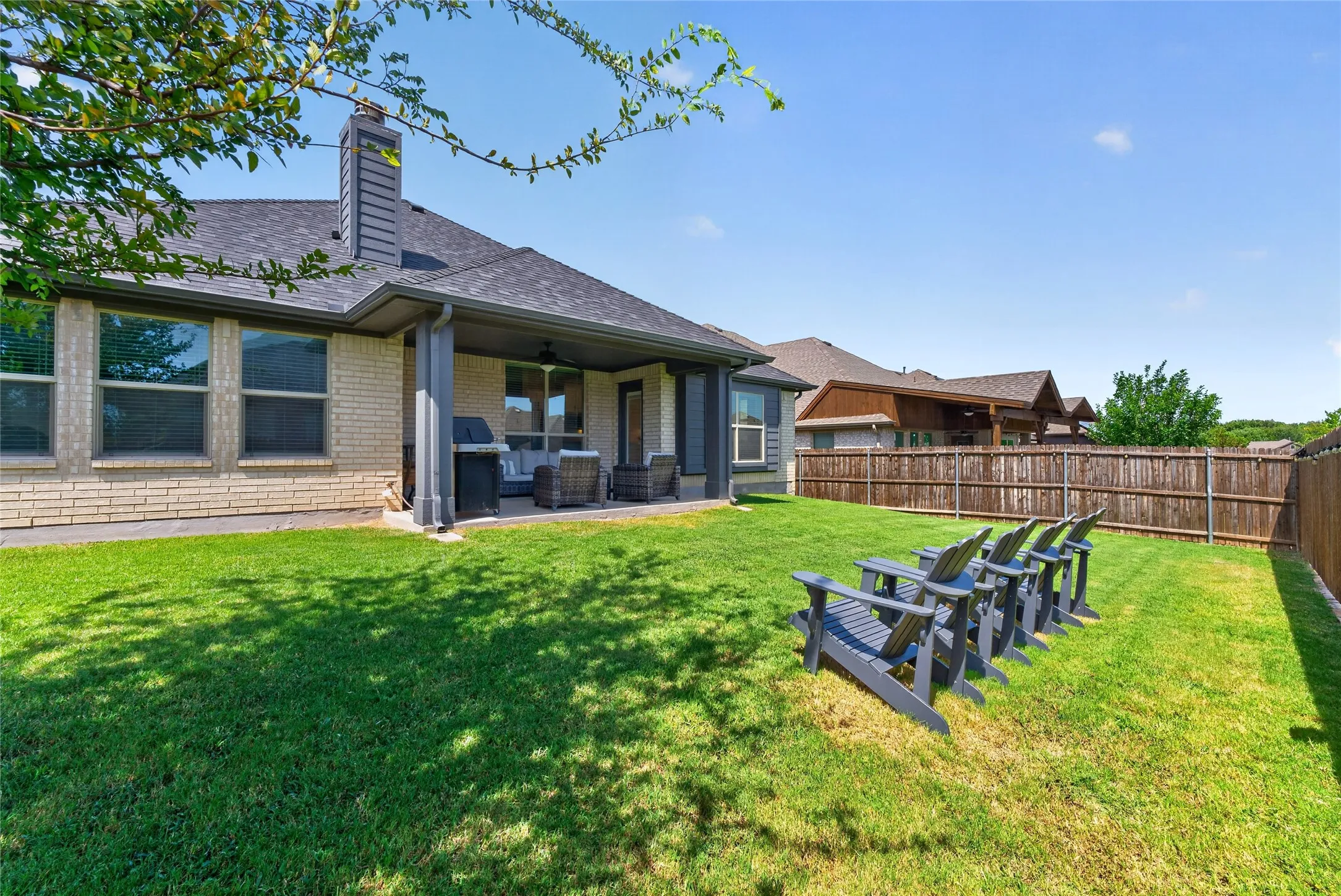 Single Family Residence For Sale in Collin County , 1301 Park Vista Drive, Anna, Texas 75409, 4 Bedrooms, 2 Bathrooms, 2 Garage spaces, 2,329 Sqft, built in 2021, Price $449,000, mls#21342898, Real Estate Agent in Anna, Homes For Sale in Collin county, Homes For Sale in Anna, Realtor in Anna Texas, Real Estate Brokerage Independent Realty Texas, Luminita Cordes Realtor