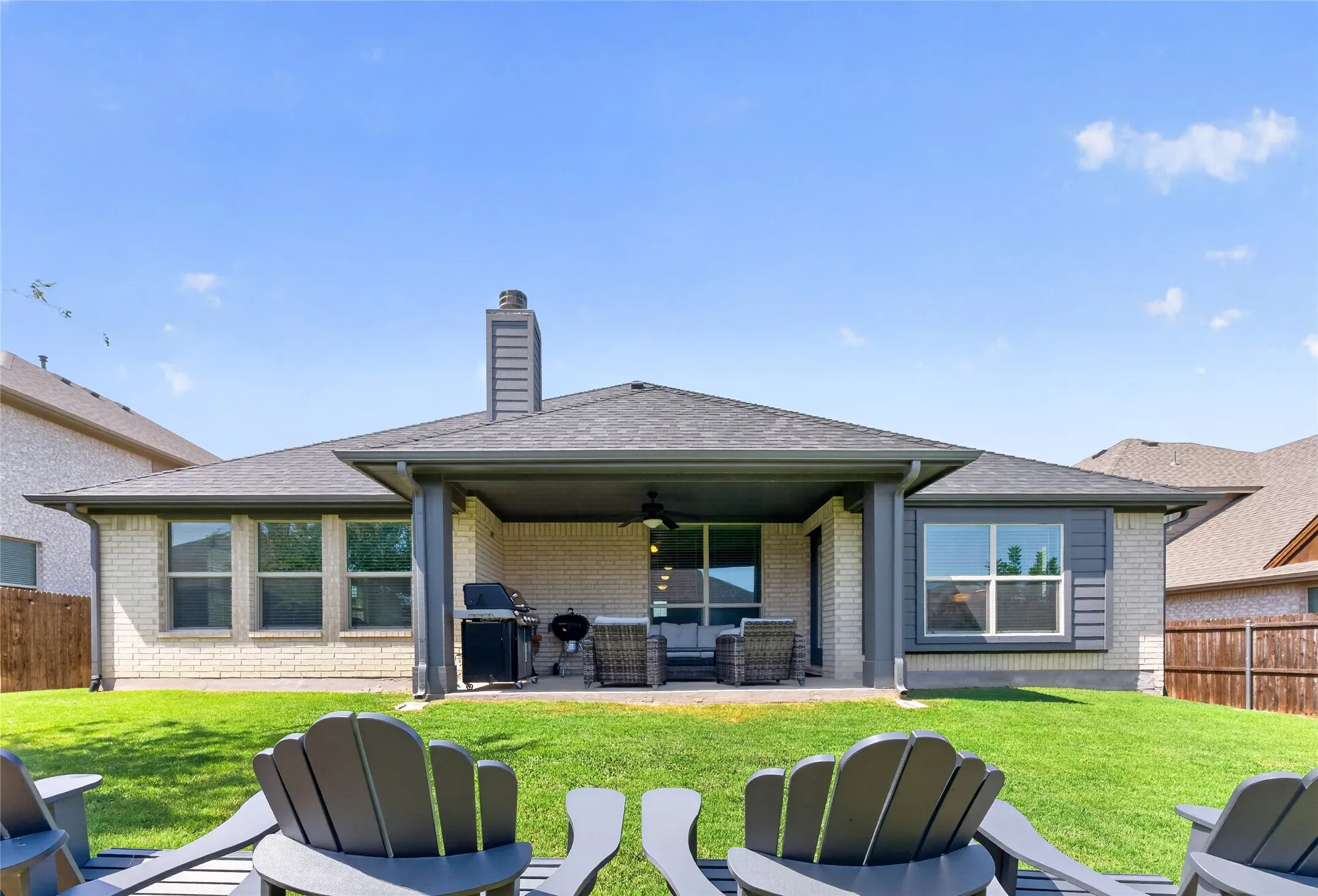 Single Family Residence For Sale in Collin County , 1301 Park Vista Drive, Anna, Texas 75409, 4 Bedrooms, 2 Bathrooms, 2 Garage spaces, 2,329 Sqft, built in 2021, Price $449,000, mls#21342898, Real Estate Agent in Anna, Homes For Sale in Collin county, Homes For Sale in Anna, Realtor in Anna Texas, Real Estate Brokerage Independent Realty Texas, Luminita Cordes Realtor