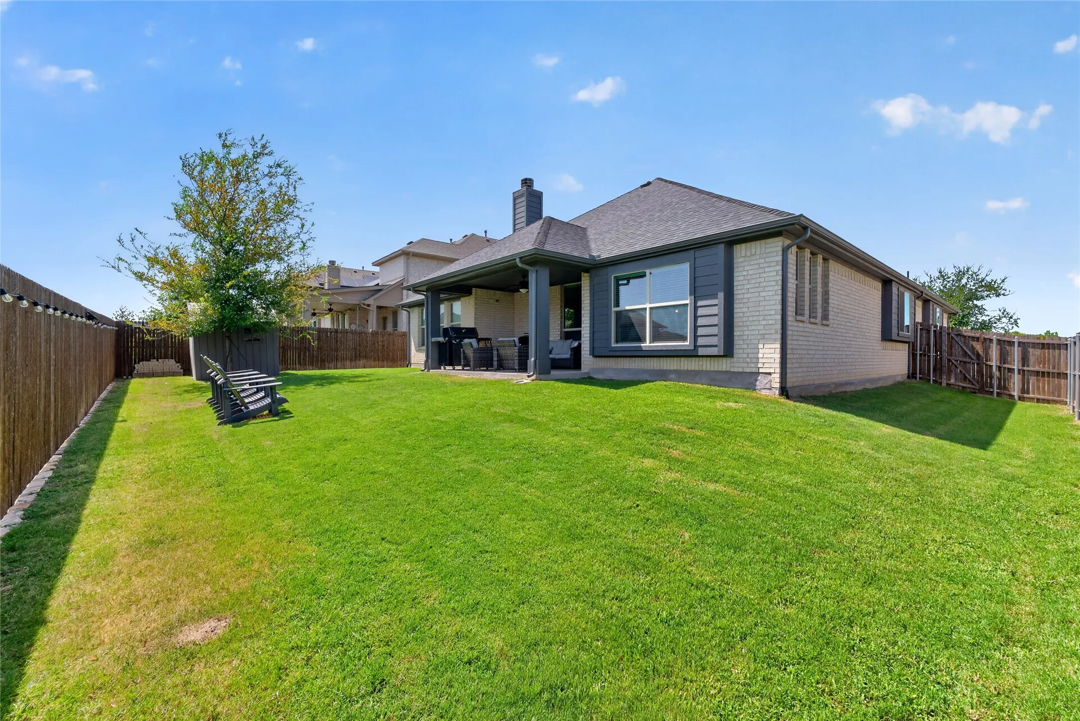 Single Family Residence For Sale in Collin County , 1301 Park Vista Drive, Anna, Texas 75409, 4 Bedrooms, 2 Bathrooms, 2 Garage spaces, 2,329 Sqft, built in 2021, Price $449,000, mls#21342898, Real Estate Agent in Anna, Homes For Sale in Collin county, Homes For Sale in Anna, Realtor in Anna Texas, Real Estate Brokerage Independent Realty Texas, Luminita Cordes Realtor