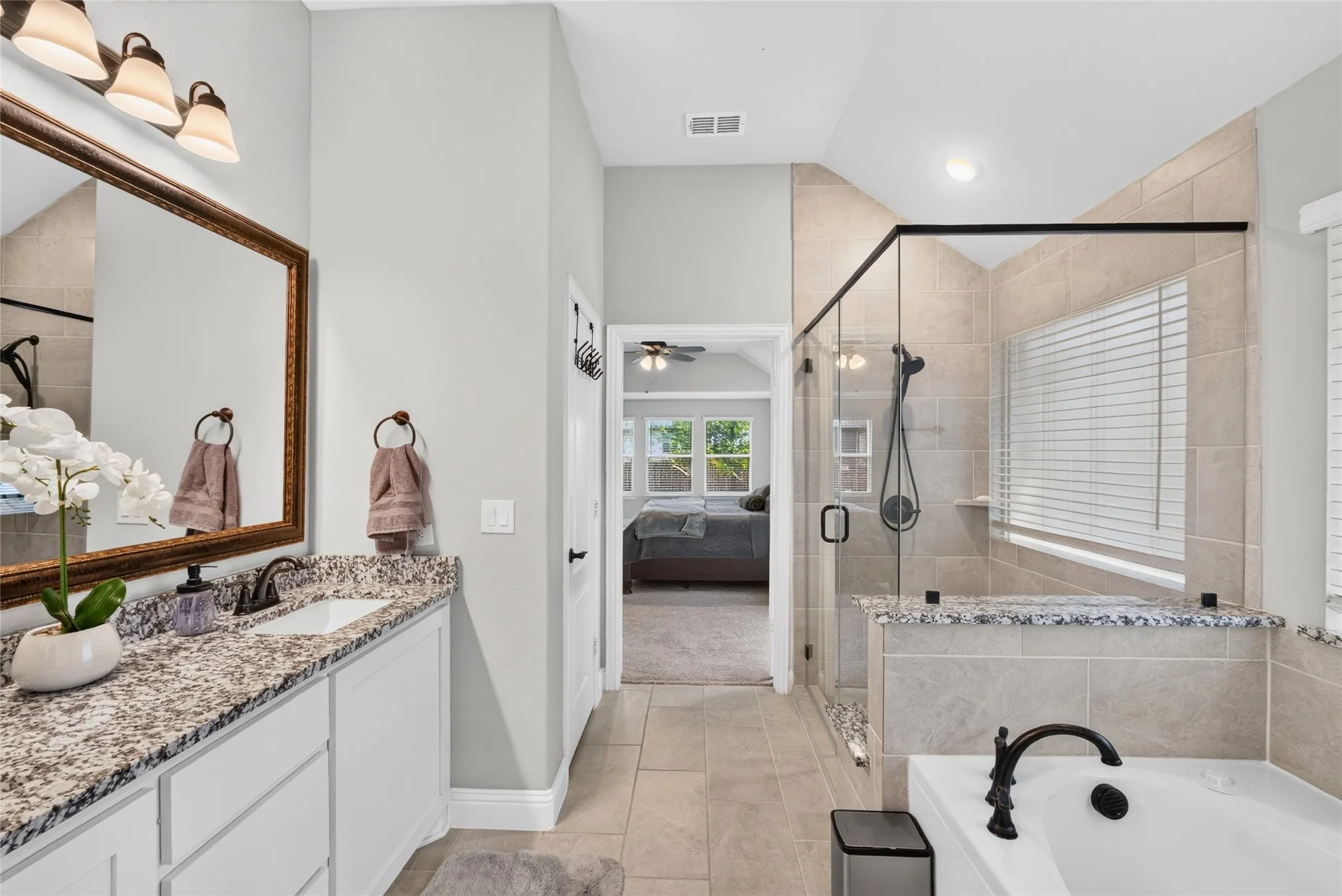 Single Family Residence For Sale in Collin County , 1301 Park Vista Drive, Anna, Texas 75409, 4 Bedrooms, 2 Bathrooms, 2 Garage spaces, 2,329 Sqft, built in 2021, Price $449,000, mls#21342898, Real Estate Agent in Anna, Homes For Sale in Collin county, Homes For Sale in Anna, Realtor in Anna Texas, Real Estate Brokerage Independent Realty Texas, Luminita Cordes Realtor