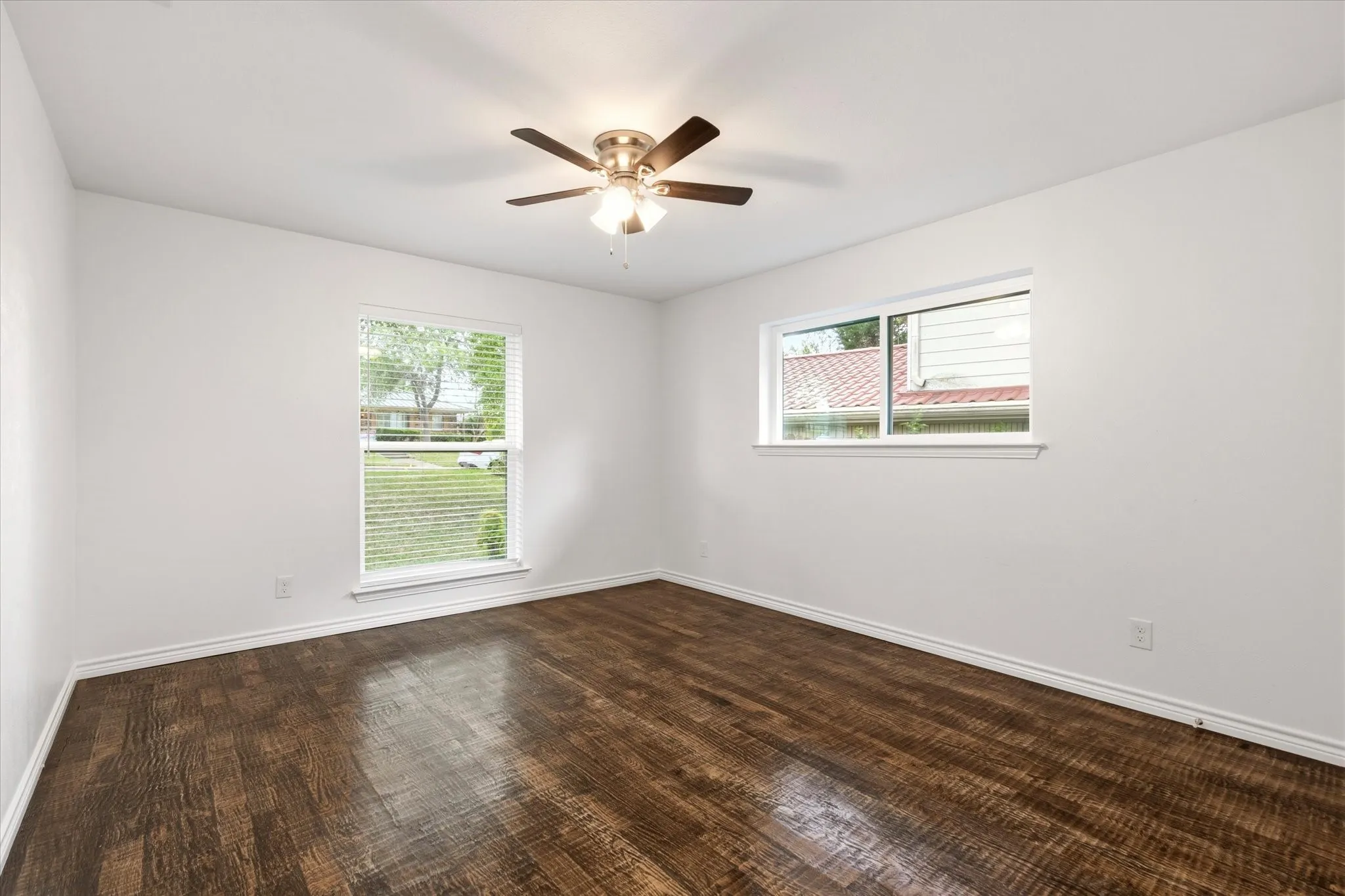 Single Family Residence For Sale in Dallas County , 4837 Ashbrook Road, Dallas, Texas 75227, 4 Bedroom, 3 Bathroom, 2 Garage spaces, 2,328 Sqft, built in 1970, mls#21343523, Real Estate Agent in Dallas, Homes For Sale in Dallas county, Homes For Sale in Dallas, Realtor in Dallas Texas, Real Estate Brokerage Independent Realty Texas, Luminita Cordes Realtor