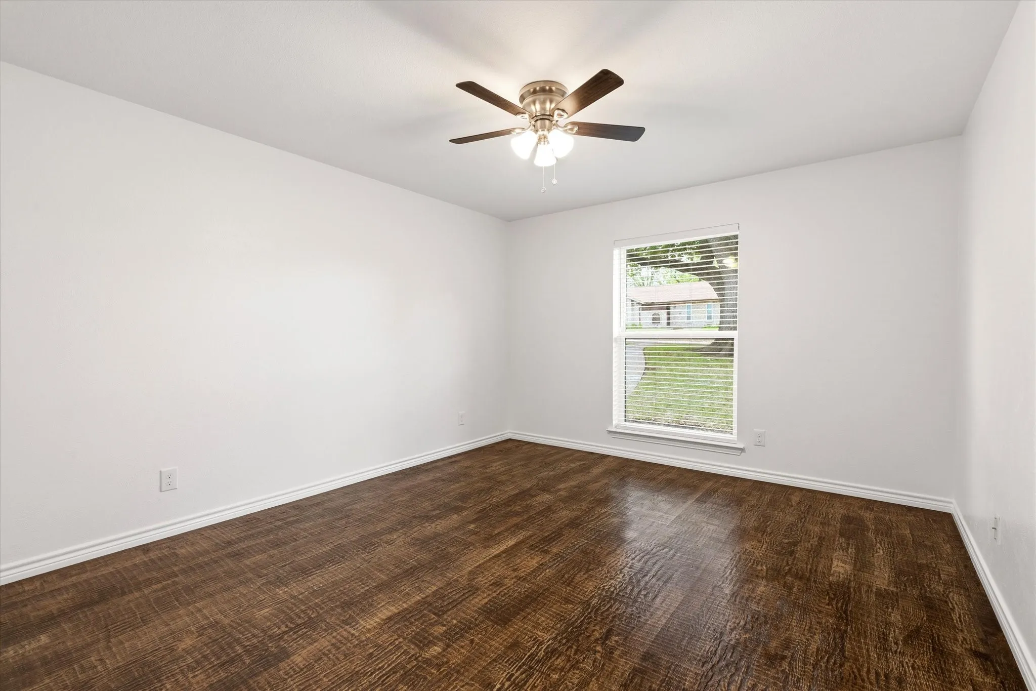 Single Family Residence For Sale in Dallas County , 4837 Ashbrook Road, Dallas, Texas 75227, 4 Bedroom, 3 Bathroom, 2 Garage spaces, 2,328 Sqft, built in 1970, mls#21343523, Real Estate Agent in Dallas, Homes For Sale in Dallas county, Homes For Sale in Dallas, Realtor in Dallas Texas, Real Estate Brokerage Independent Realty Texas, Luminita Cordes Realtor