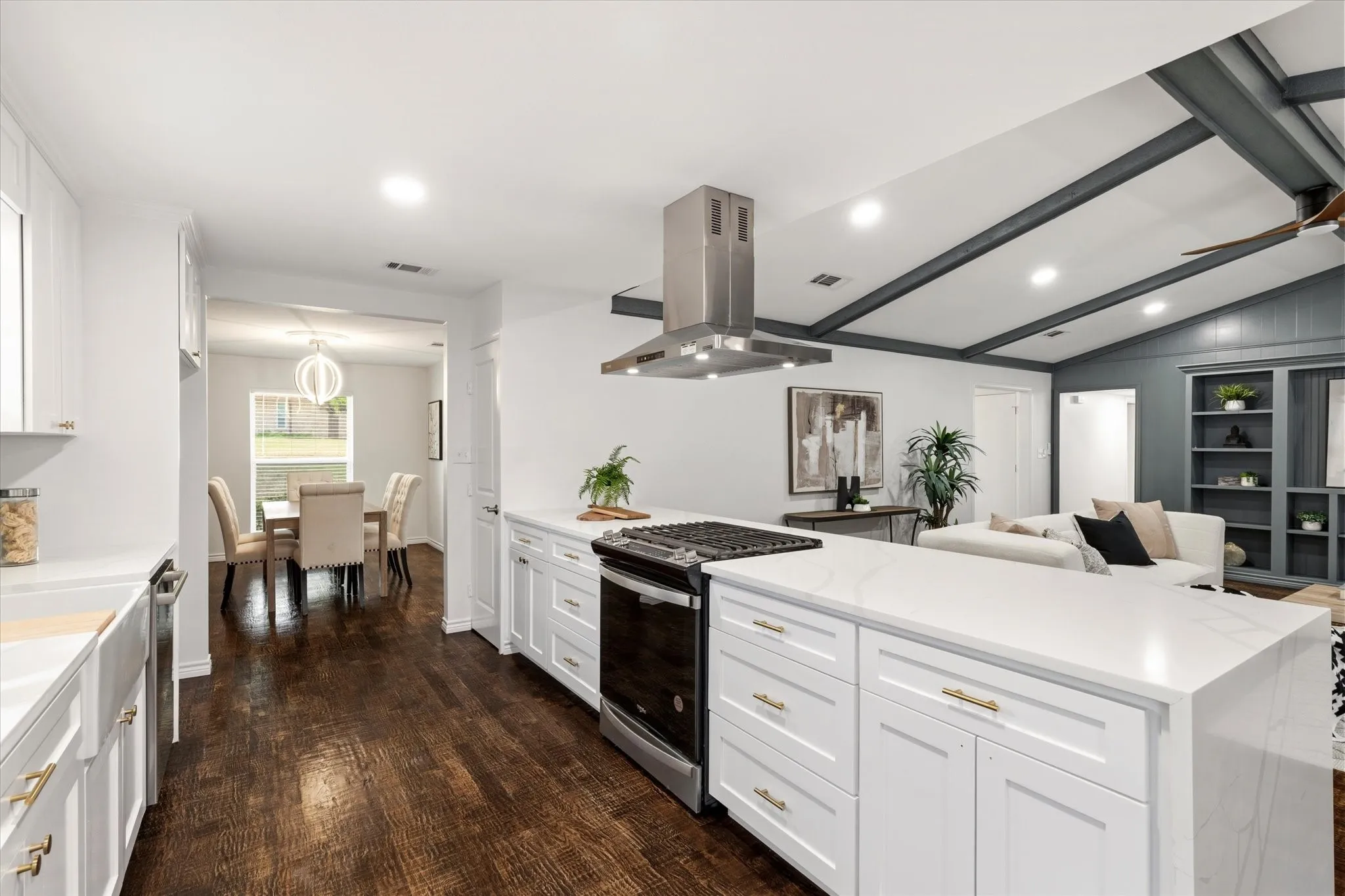 Single Family Residence For Sale in Dallas County , 4837 Ashbrook Road, Dallas, Texas 75227, 4 Bedroom, 3 Bathroom, 2 Garage spaces, 2,328 Sqft, built in 1970, mls#21343523, Real Estate Agent in Dallas, Homes For Sale in Dallas county, Homes For Sale in Dallas, Realtor in Dallas Texas, Real Estate Brokerage Independent Realty Texas, Luminita Cordes Realtor