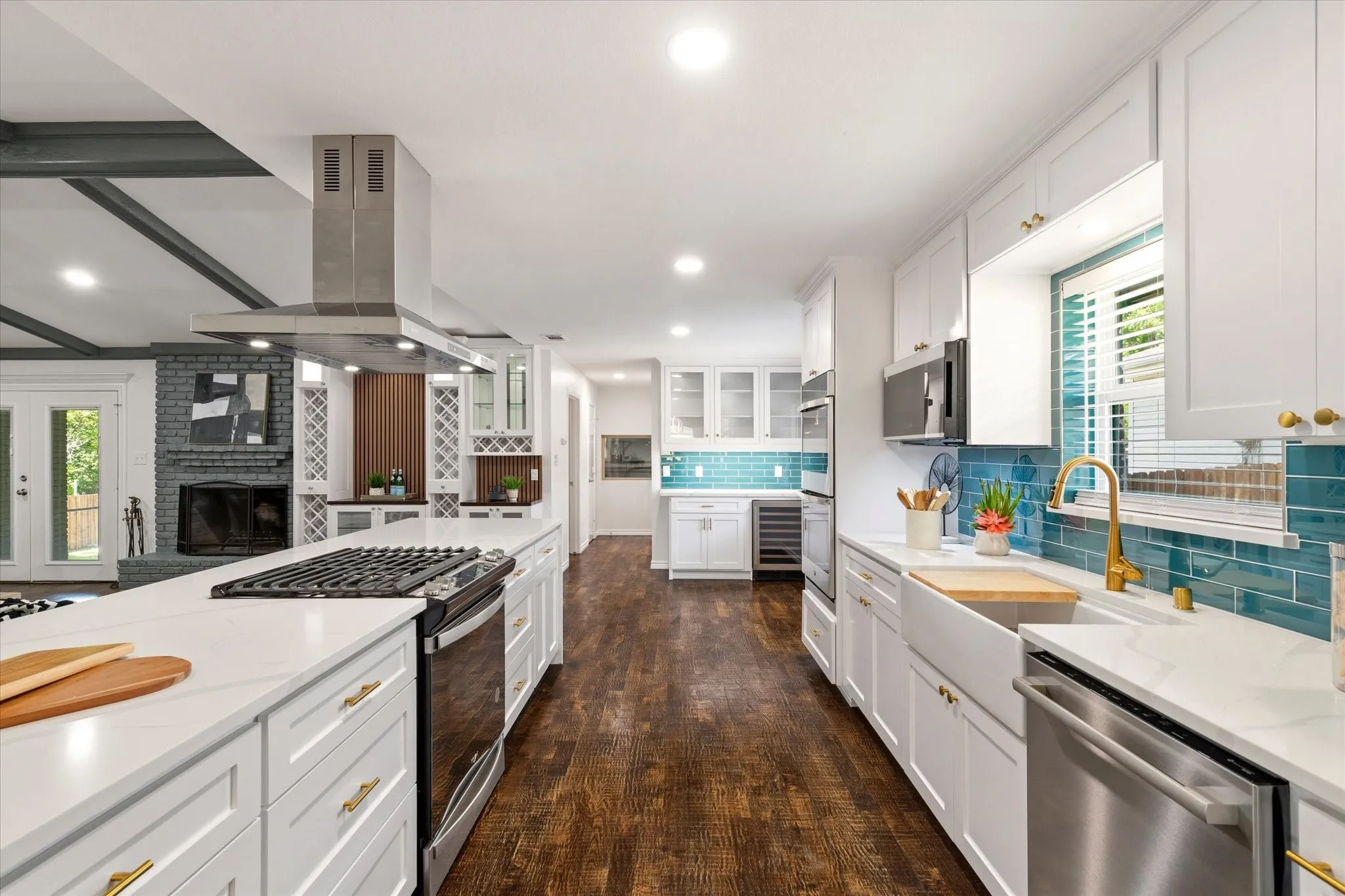 Single Family Residence For Sale in Dallas County , 4837 Ashbrook Road, Dallas, Texas 75227, 4 Bedroom, 3 Bathroom, 2 Garage spaces, 2,328 Sqft, built in 1970, mls#21343523, Real Estate Agent in Dallas, Homes For Sale in Dallas county, Homes For Sale in Dallas, Realtor in Dallas Texas, Real Estate Brokerage Independent Realty Texas, Luminita Cordes Realtor