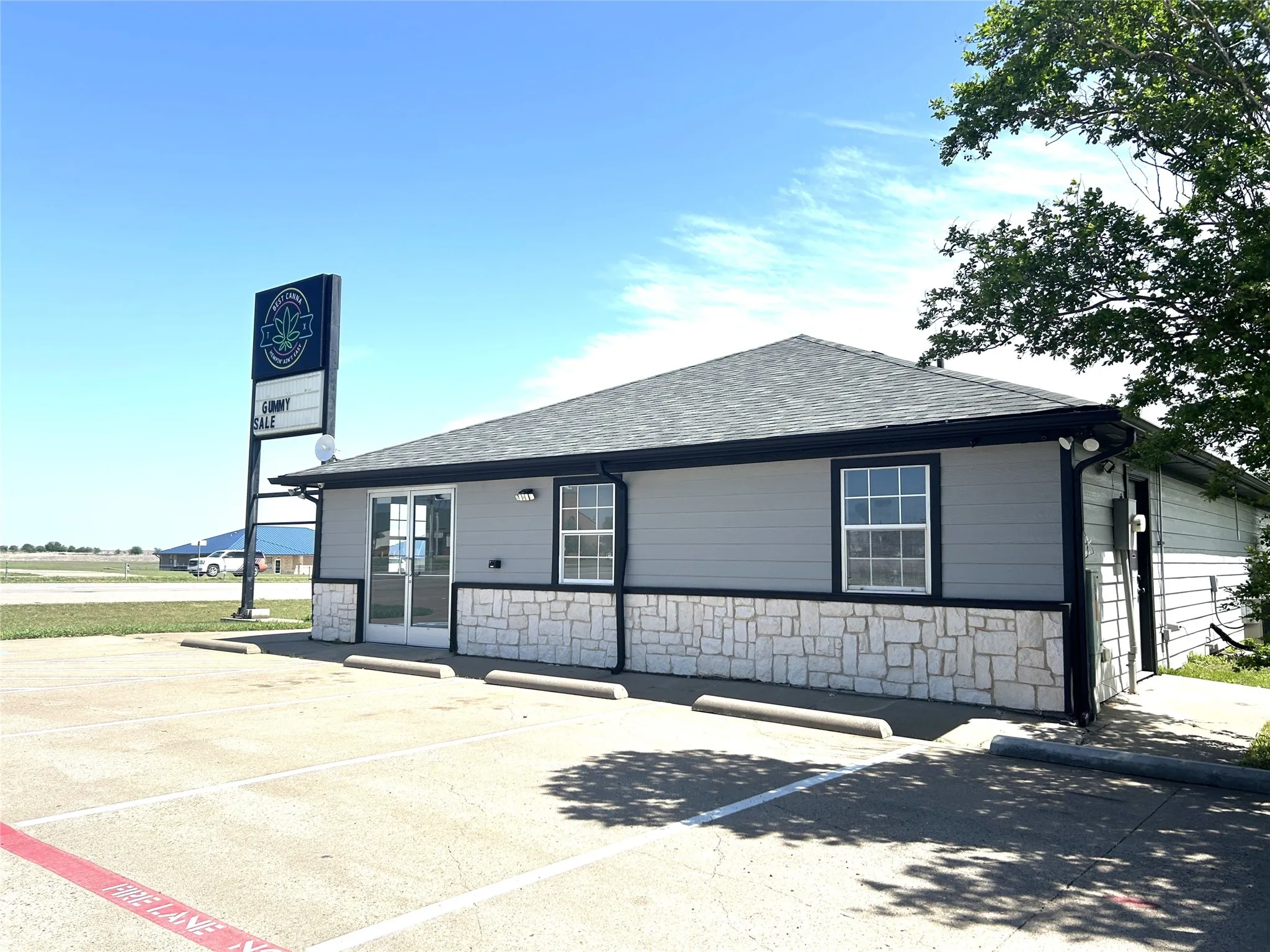 Business For Rent in Johnson County , 400 E Highway 67, Alvarado, Texas 76009, 0, 0, Garage spaces, 0 Sqft, built in 1995, mls#21343634, Real Estate Agent in Alvarado, Homes For Rent in Johnson county, Homes For Rent in Alvarado, Realtor in Alvarado Texas, Real Estate Brokerage Independent Realty Texas, Luminita Cordes Realtor
