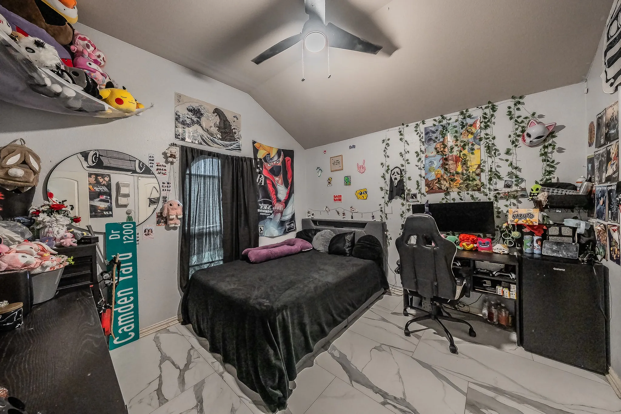 Single Family Residence For Sale in Tarrant County , 1240 Camden Yard Drive, Fort Worth, Texas 76028, 4 Bedroom, 2 Bathroom, 2 Garage spaces, 1,887 Sqft, built in 2011, mls#21337058, Real Estate Agent in Fort Worth, Homes For Sale in Tarrant county, Homes For Sale in Fort Worth, Realtor in Fort Worth Texas, Real Estate Brokerage Independent Realty Texas, Luminita Cordes Realtor