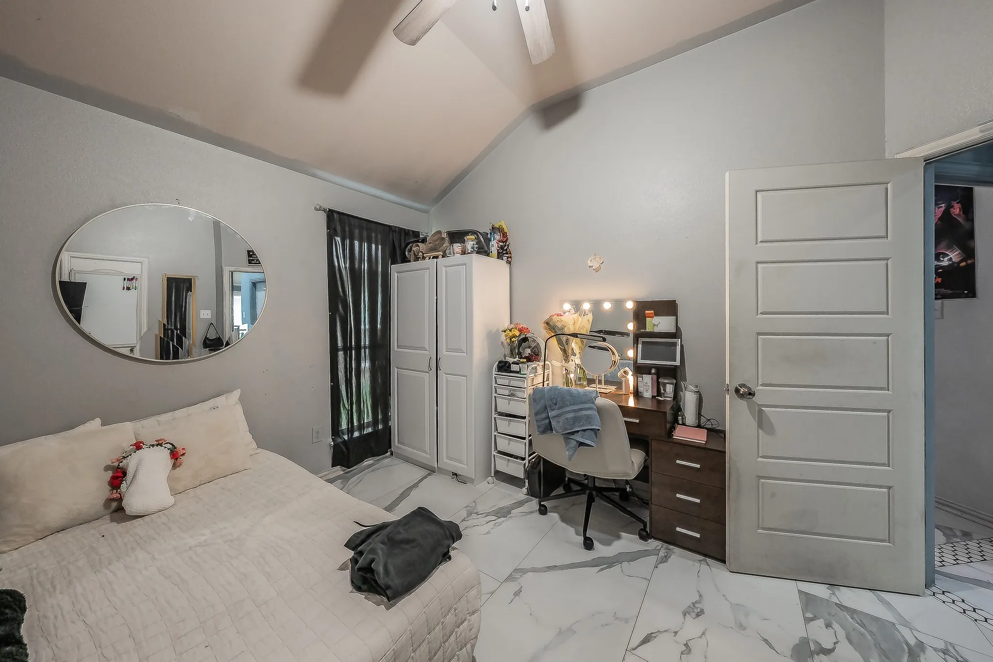 Single Family Residence For Sale in Tarrant County , 1240 Camden Yard Drive, Fort Worth, Texas 76028, 4 Bedroom, 2 Bathroom, 2 Garage spaces, 1,887 Sqft, built in 2011, mls#21337058, Real Estate Agent in Fort Worth, Homes For Sale in Tarrant county, Homes For Sale in Fort Worth, Realtor in Fort Worth Texas, Real Estate Brokerage Independent Realty Texas, Luminita Cordes Realtor