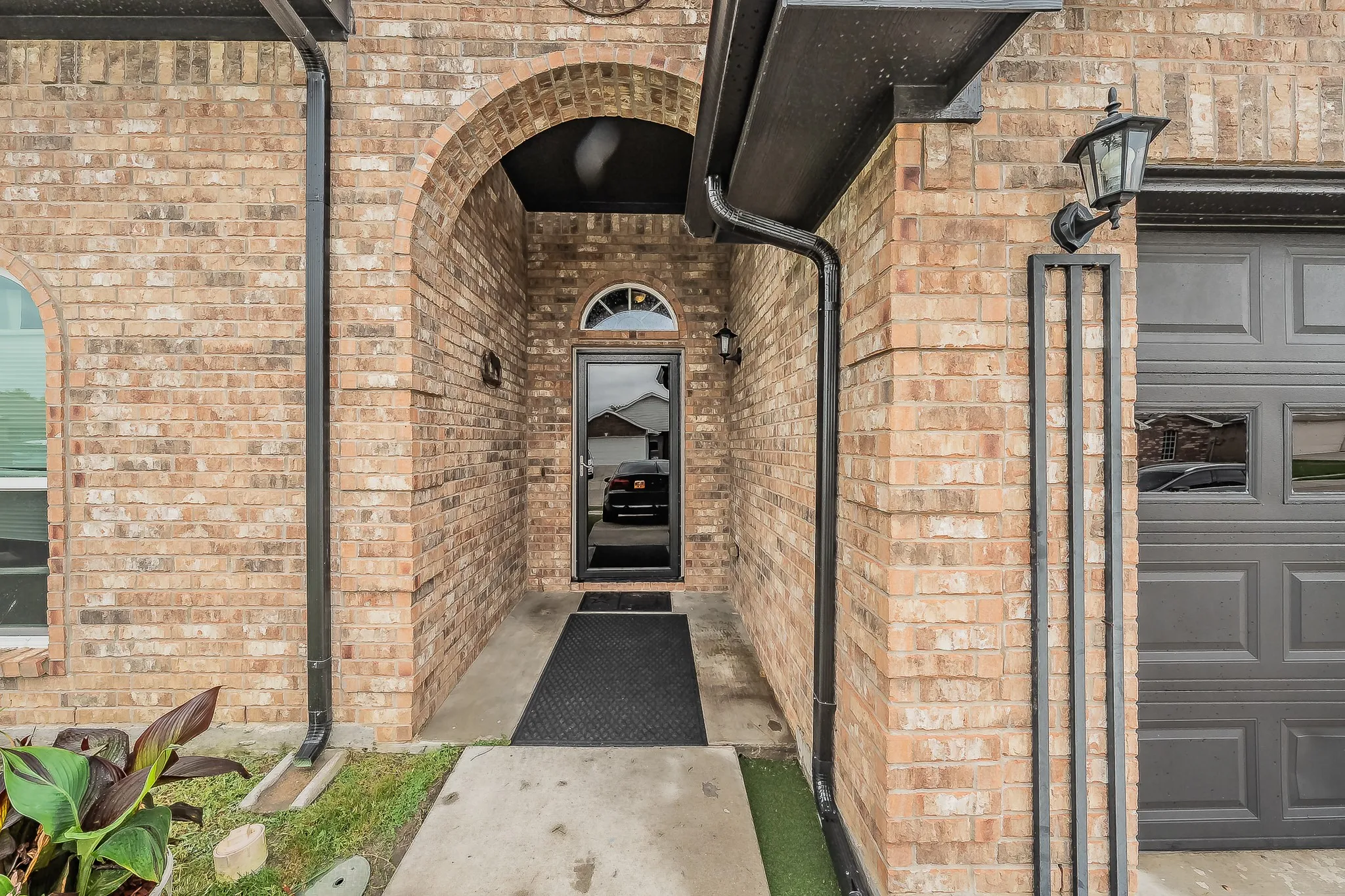 Single Family Residence For Sale in Tarrant County , 1240 Camden Yard Drive, Fort Worth, Texas 76028, 4 Bedroom, 2 Bathroom, 2 Garage spaces, 1,887 Sqft, built in 2011, mls#21337058, Real Estate Agent in Fort Worth, Homes For Sale in Tarrant county, Homes For Sale in Fort Worth, Realtor in Fort Worth Texas, Real Estate Brokerage Independent Realty Texas, Luminita Cordes Realtor