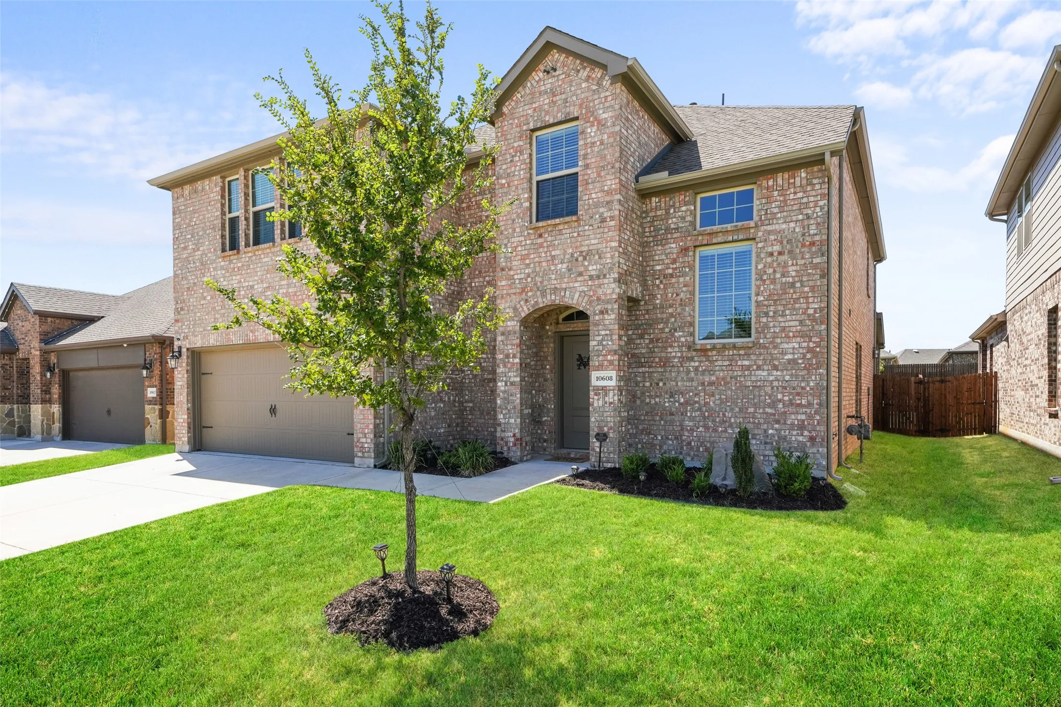 Single Family Residence For Sale in Denton County , 10608 Plumlee Lane, Aubrey, Texas 76227, 5 Bedroom, 4 Bathroom, 2 Garage spaces, 3,401 Sqft, built in 2023, mls#21343057, Real Estate Agent in Aubrey, Homes For Sale in Denton county, Homes For Sale in Aubrey, Realtor in Aubrey Texas, Real Estate Brokerage Independent Realty Texas, Luminita Cordes Realtor
