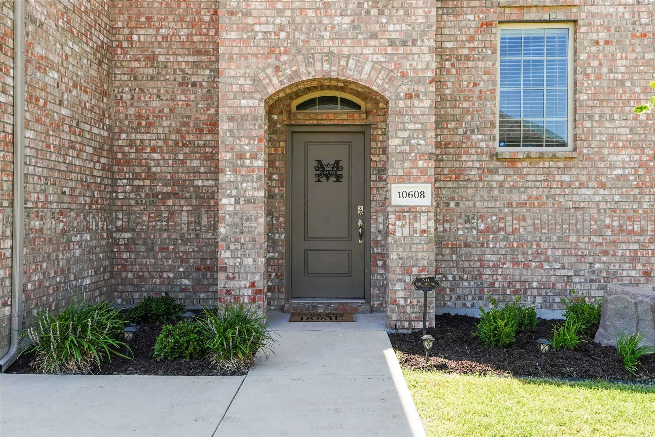 Single Family Residence For Sale in Denton County , 10608 Plumlee Lane, Aubrey, Texas 76227, 5 Bedroom, 4 Bathroom, 2 Garage spaces, 3,401 Sqft, built in 2023, mls#21343057, Real Estate Agent in Aubrey, Homes For Sale in Denton county, Homes For Sale in Aubrey, Realtor in Aubrey Texas, Real Estate Brokerage Independent Realty Texas, Luminita Cordes Realtor