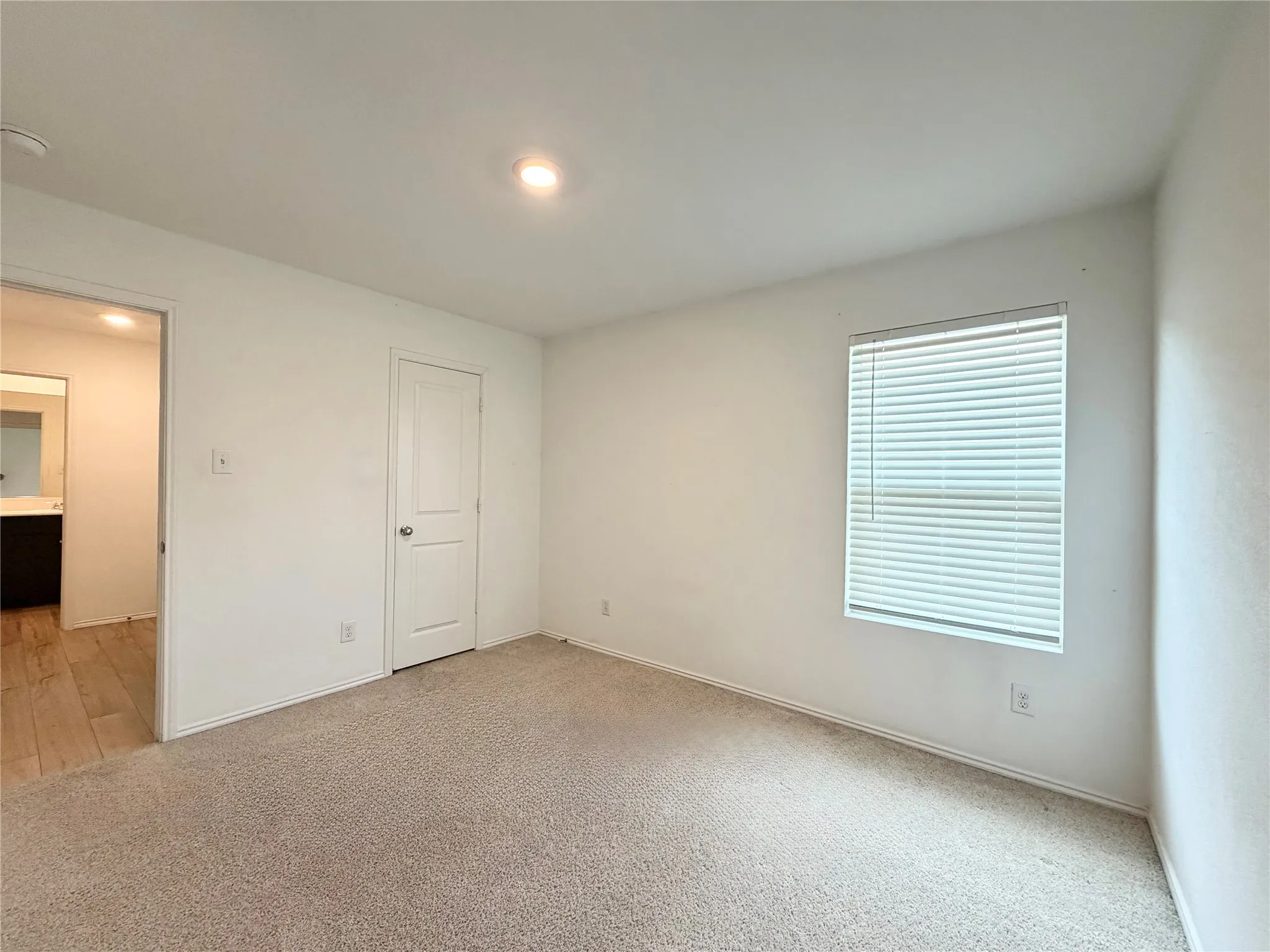 Single Family Residence For Rent in Kaufman County , 5903 Nyquist Way, Forney, Texas 75126, 2 Bedroom, 1 Bathroom, 2 Garage spaces, 853 Sqft, built in 2021, mls#21343691, Real Estate Agent in Forney, Homes For Rent in Kaufman county, Homes For Rent in Forney, Realtor in Forney Texas, Real Estate Brokerage Independent Realty Texas, Luminita Cordes Realtor
