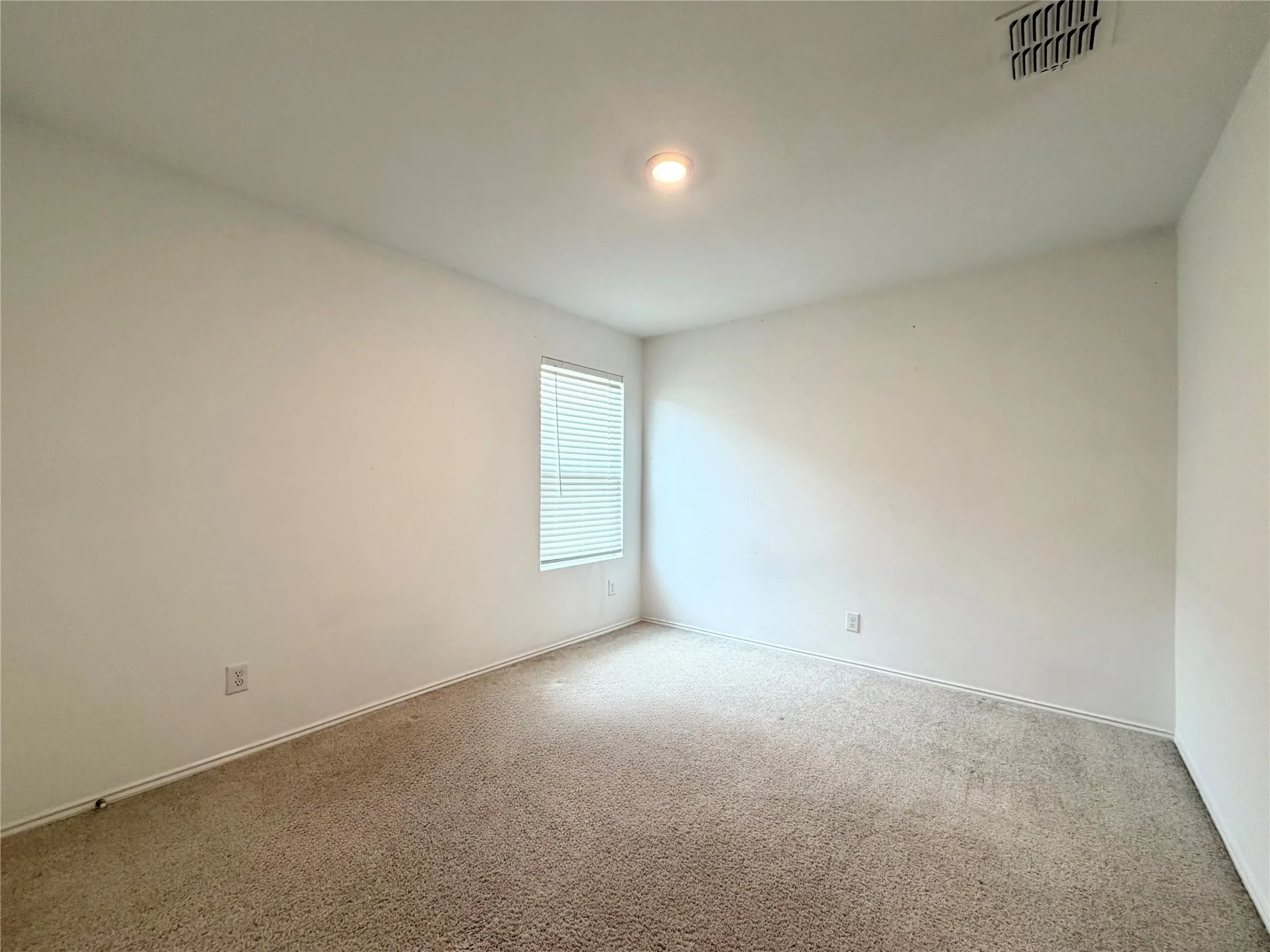 Single Family Residence For Rent in Kaufman County , 5903 Nyquist Way, Forney, Texas 75126, 2 Bedroom, 1 Bathroom, 2 Garage spaces, 853 Sqft, built in 2021, mls#21343691, Real Estate Agent in Forney, Homes For Rent in Kaufman county, Homes For Rent in Forney, Realtor in Forney Texas, Real Estate Brokerage Independent Realty Texas, Luminita Cordes Realtor