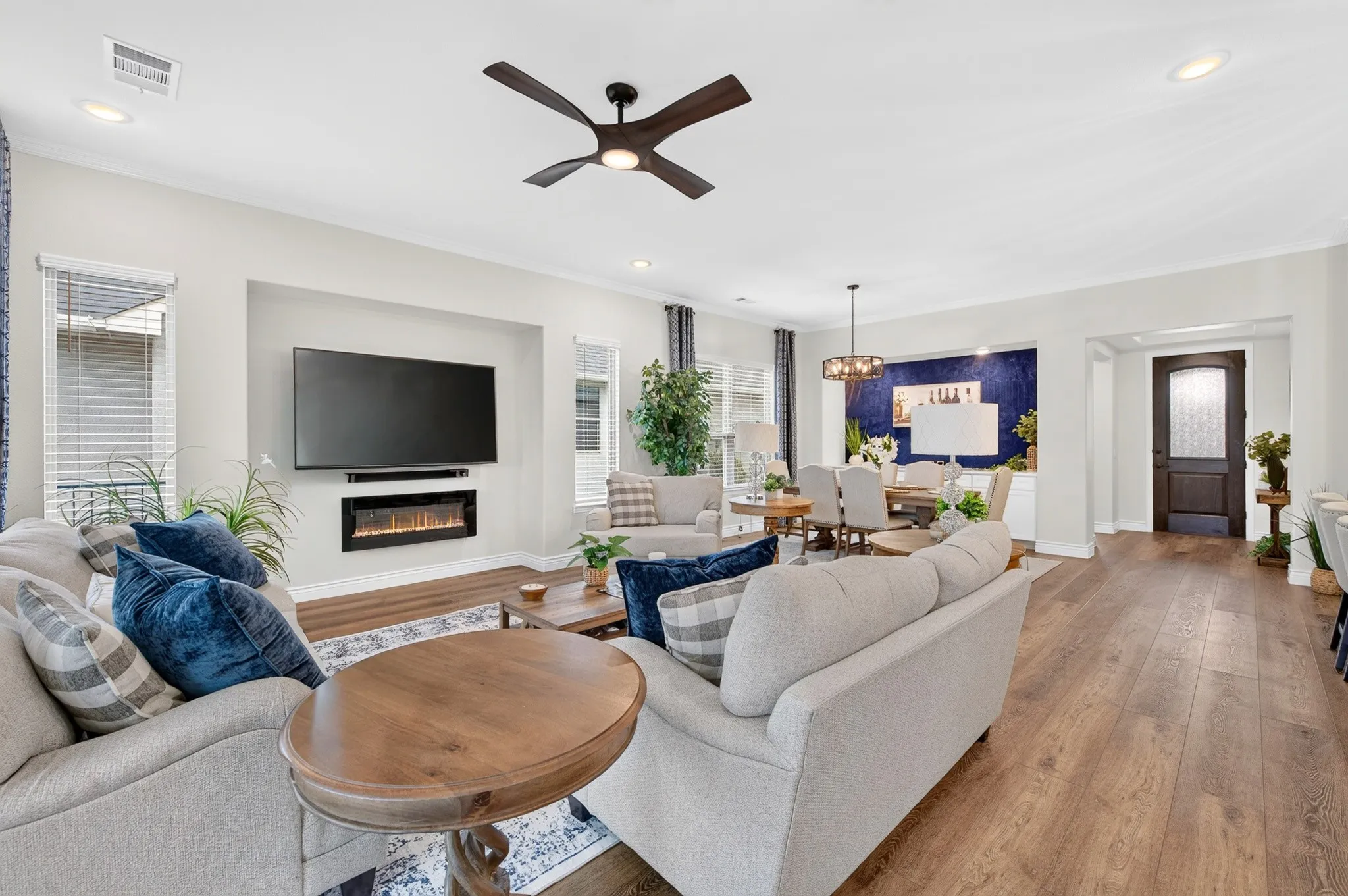 Single Family Residence For Sale in Denton County , 12616 Copper Ore Way, Denton, Texas 76207, 2 Bedroom, 3 Bathroom, 2 Garage spaces, 1,928 Sqft, built in 2021, mls#21342730, Real Estate Agent in Denton, Homes For Sale in Denton county, Homes For Sale in Denton, Realtor in Denton Texas, Real Estate Brokerage Independent Realty Texas, Luminita Cordes Realtor