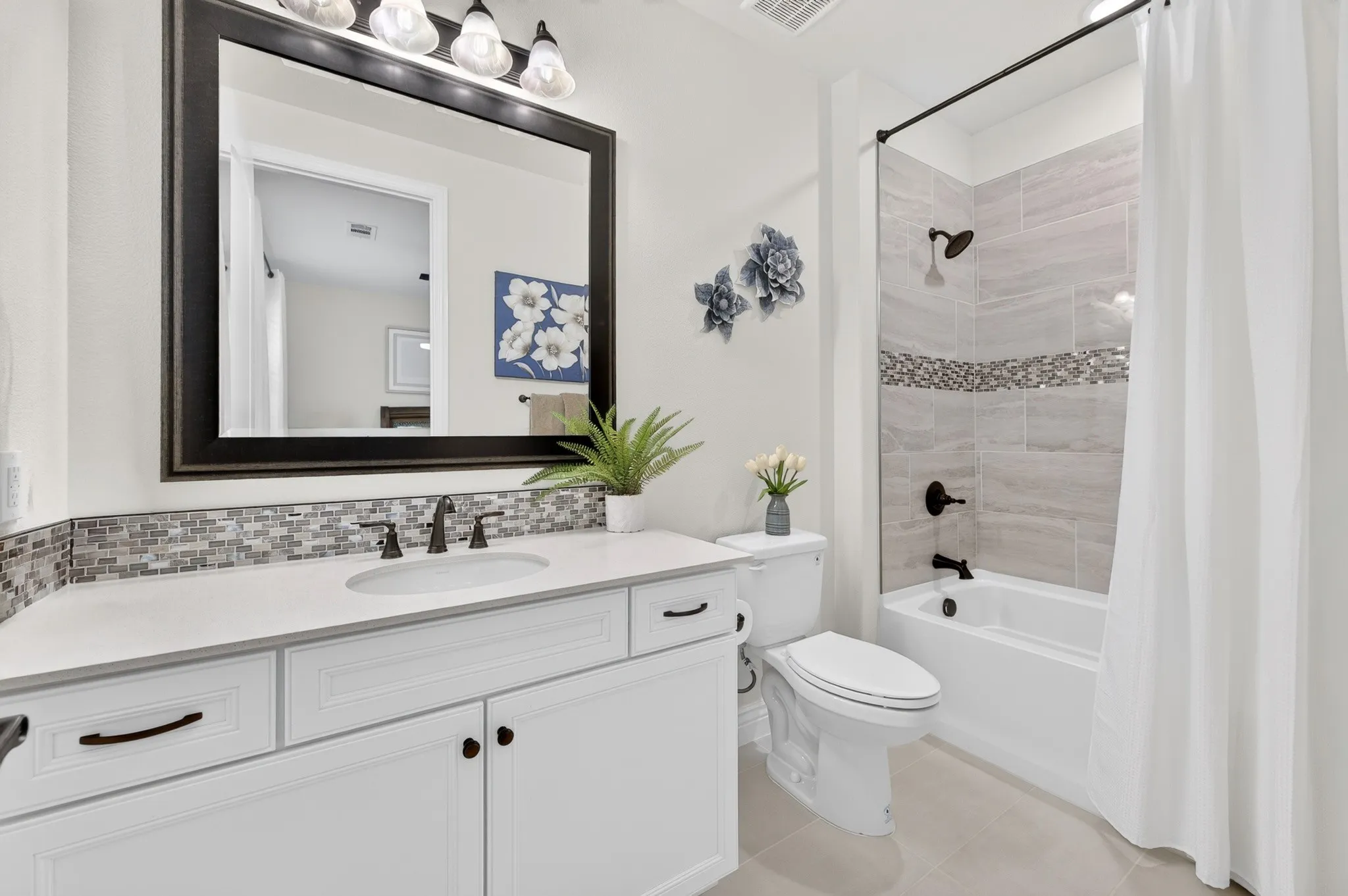 Single Family Residence For Sale in Denton County , 12616 Copper Ore Way, Denton, Texas 76207, 2 Bedroom, 3 Bathroom, 2 Garage spaces, 1,928 Sqft, built in 2021, mls#21342730, Real Estate Agent in Denton, Homes For Sale in Denton county, Homes For Sale in Denton, Realtor in Denton Texas, Real Estate Brokerage Independent Realty Texas, Luminita Cordes Realtor