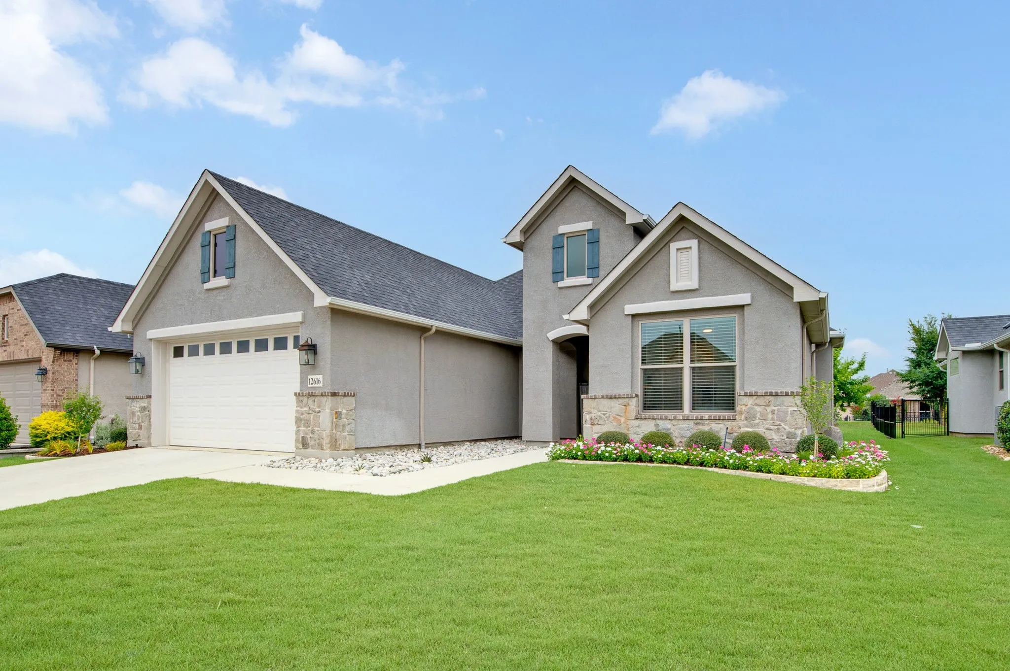 Single Family Residence For Sale in Denton County , 12616 Copper Ore Way, Denton, Texas 76207, 2 Bedroom, 3 Bathroom, 2 Garage spaces, 1,928 Sqft, built in 2021, mls#21342730, Real Estate Agent in Denton, Homes For Sale in Denton county, Homes For Sale in Denton, Realtor in Denton Texas, Real Estate Brokerage Independent Realty Texas, Luminita Cordes Realtor