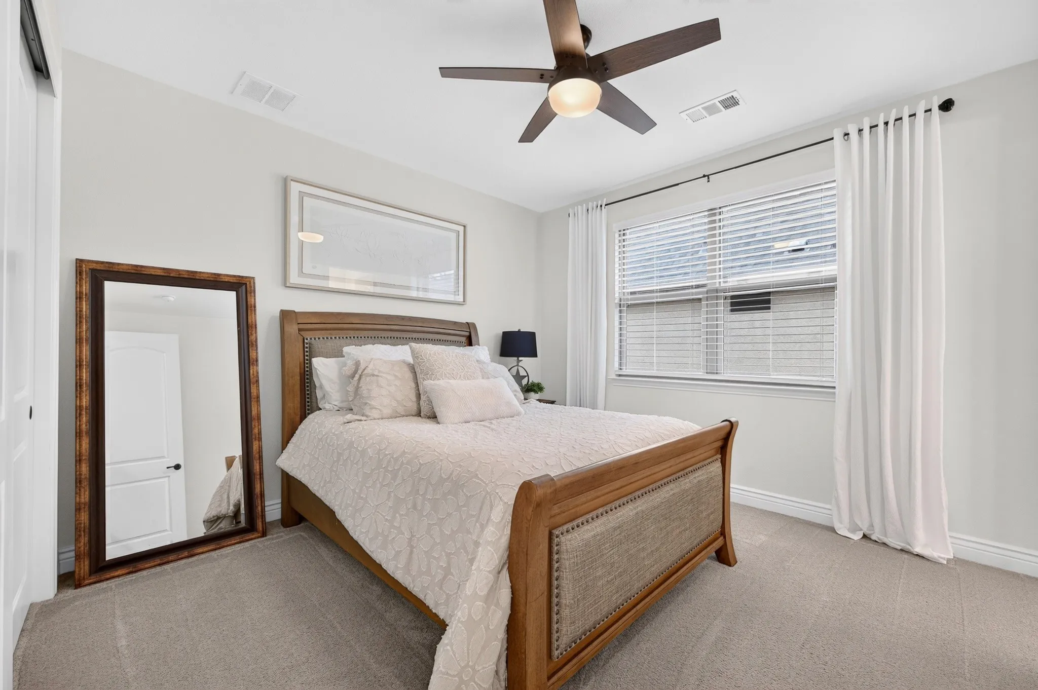 Single Family Residence For Sale in Denton County , 12616 Copper Ore Way, Denton, Texas 76207, 2 Bedroom, 3 Bathroom, 2 Garage spaces, 1,928 Sqft, built in 2021, mls#21342730, Real Estate Agent in Denton, Homes For Sale in Denton county, Homes For Sale in Denton, Realtor in Denton Texas, Real Estate Brokerage Independent Realty Texas, Luminita Cordes Realtor